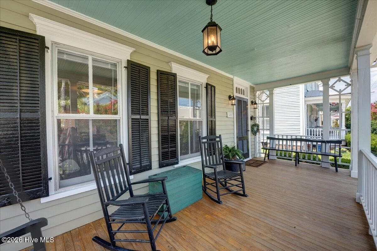 Single Family Residence at 405 Hancock Street, New Bern, NC 28560, photo 18 of 113