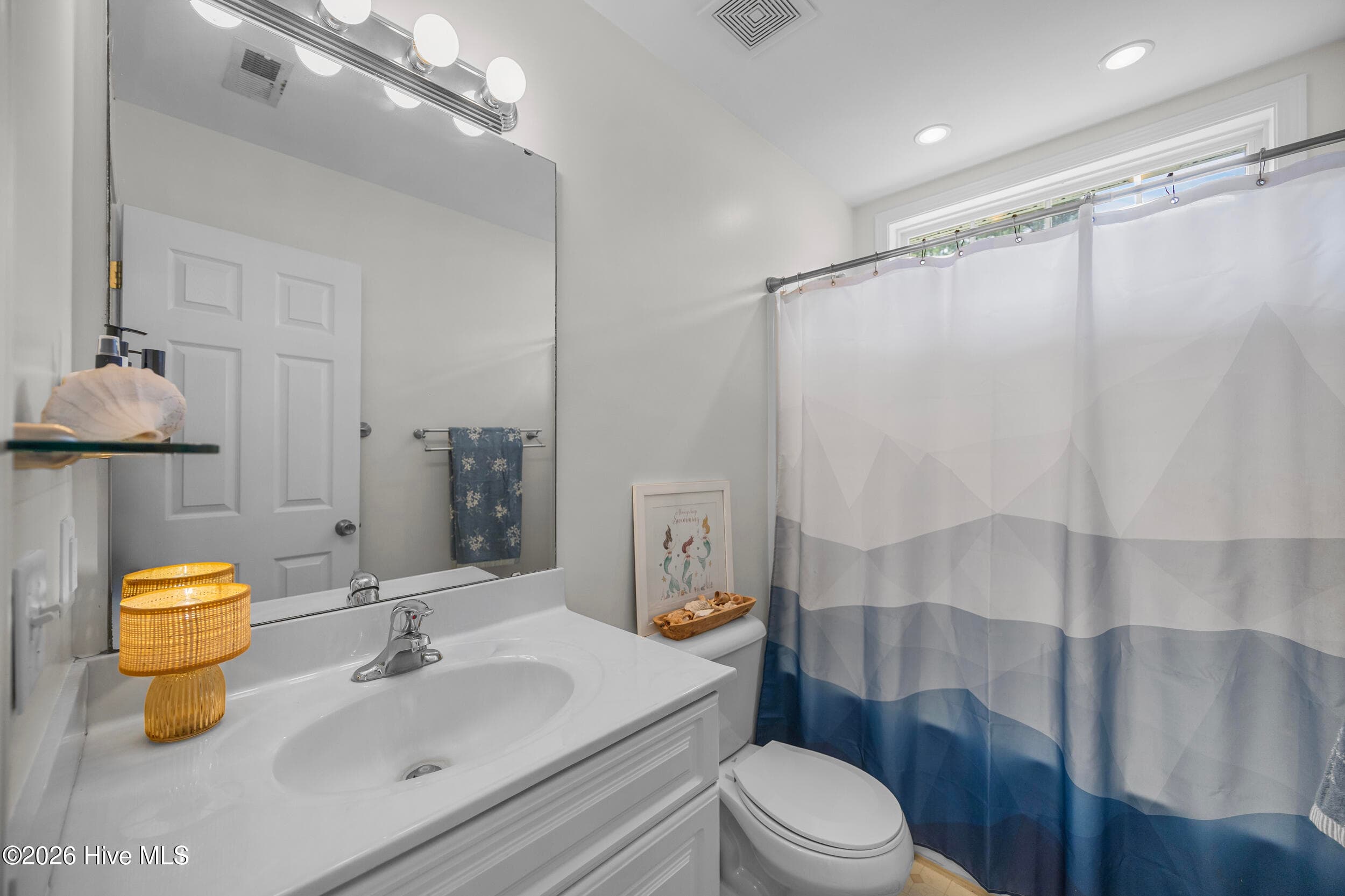 Single Family Residence at 2731 Country Club Drive, Hampstead, NC 28443, photo 17 of 54