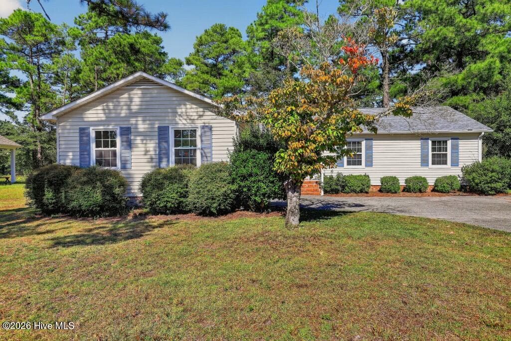 1203 Santa Lucia Road, New Bern, NC 28560