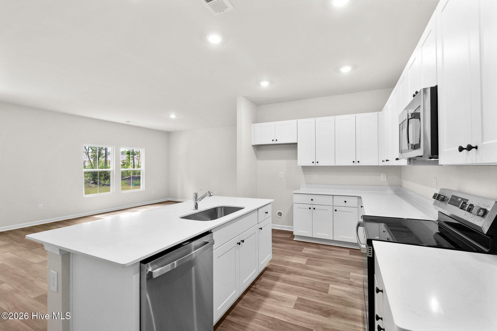 Single Family Residence at 1035 Harbor Drive, Calabash, NC 28467, photo 15 of 35