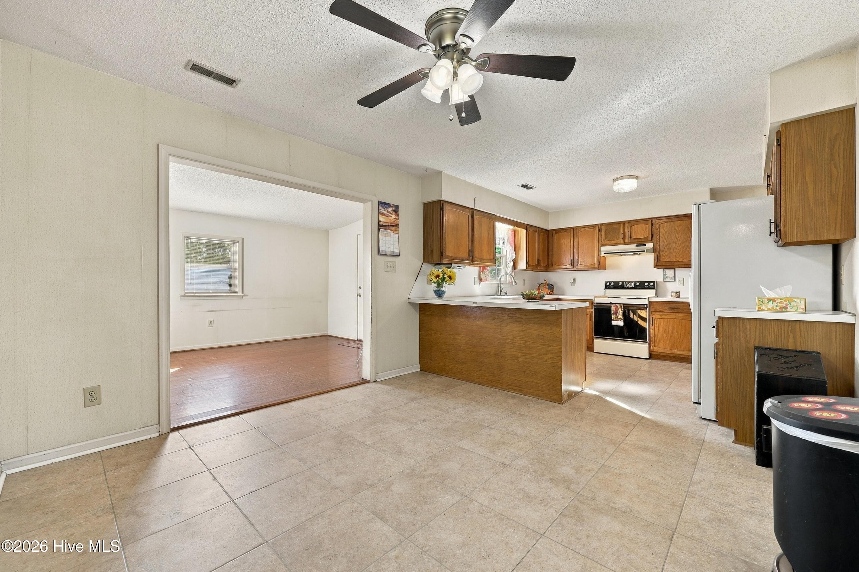 Single Family Residence at 2299 Rolling Meadows Drive, Greenville, NC 27858, photo 10 of 43
