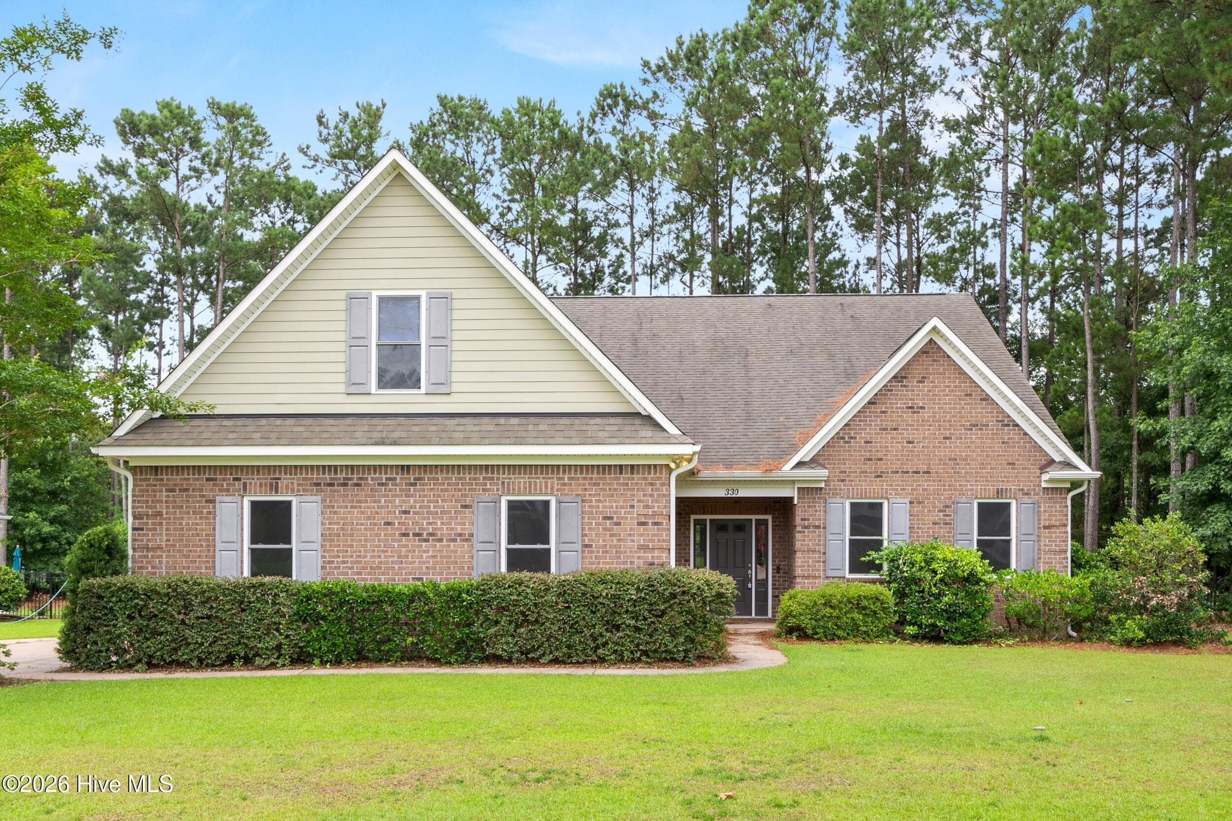 Single Family Residence at 330 Crown Pointe Drive, Hampstead, NC 28443, photo 3 of 51