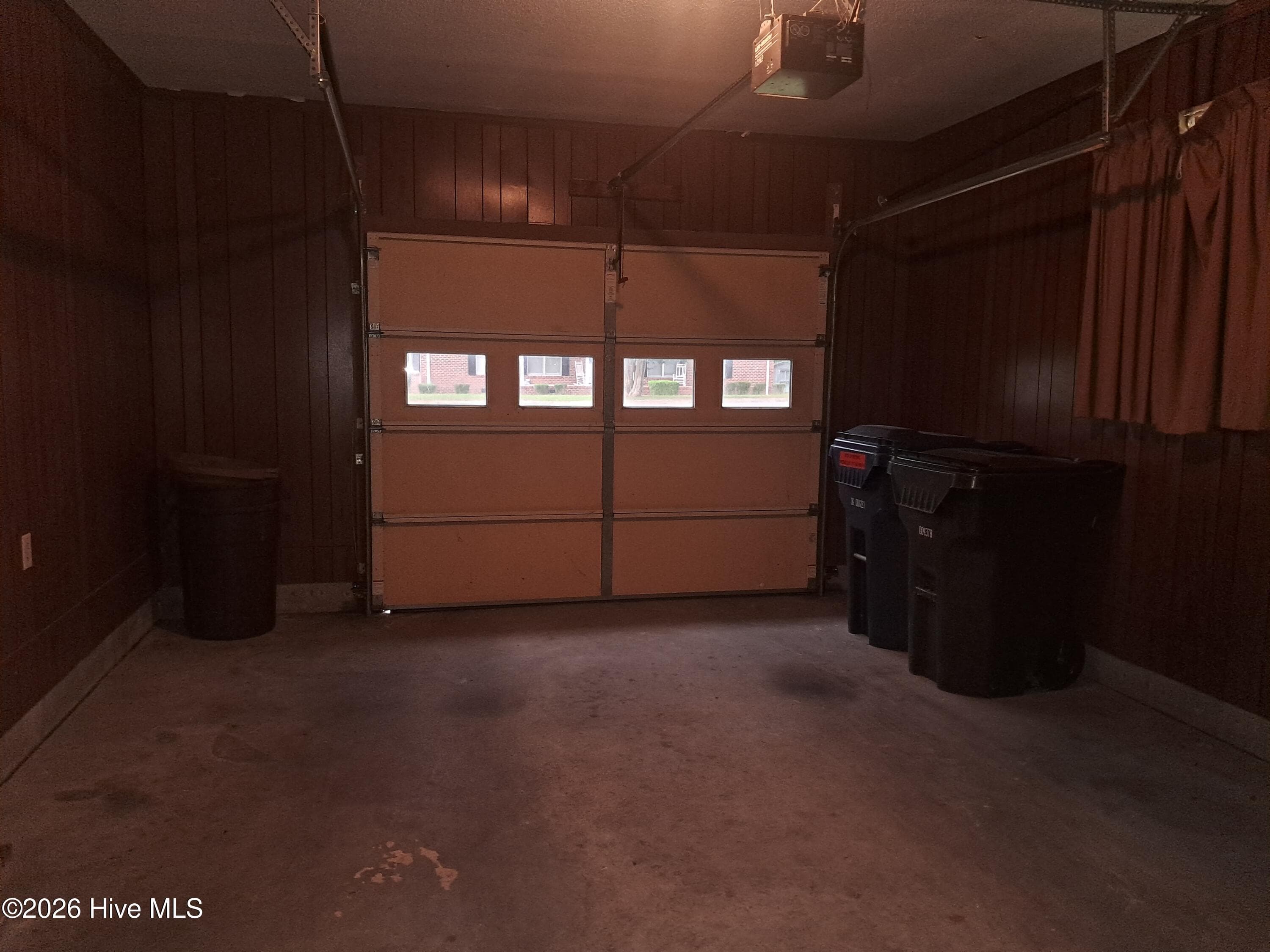 Garage - 808 Arrow Drive, Kinston, NC 28501
