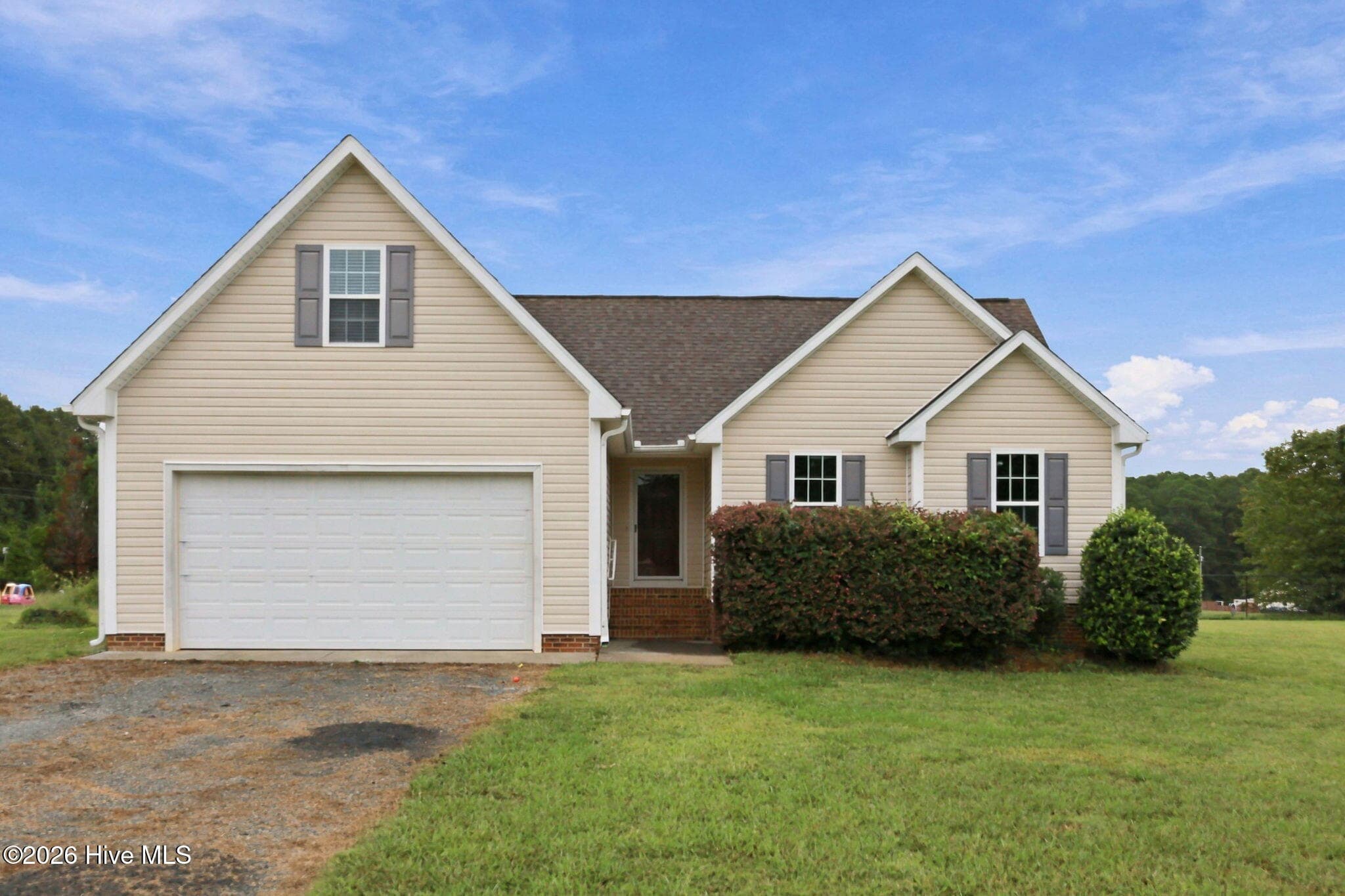 2626 Pauline Oaks Drive, Franklinton, NC 27525