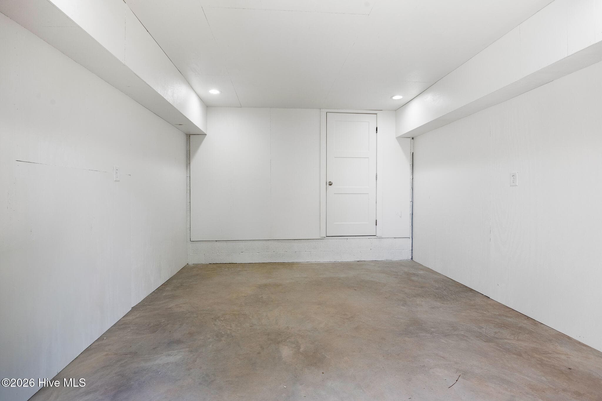 Lower Golf Cart Garage - 26 Kilbride Drive, Pinehurst, NC 28374