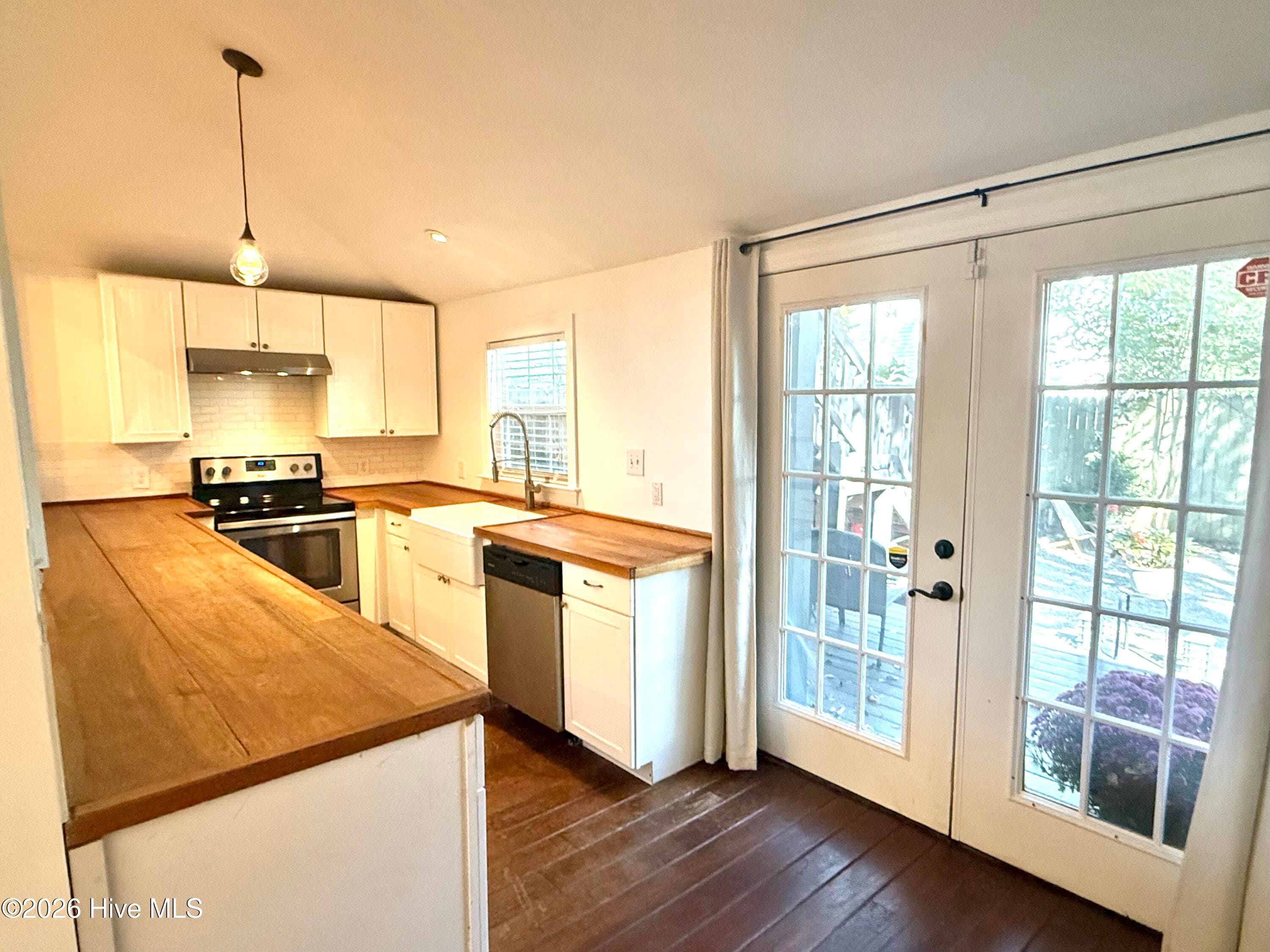 Single Family Residence at 516 N 7th Street, Wilmington, NC 28401, Wilmington, photo 37 of 46
