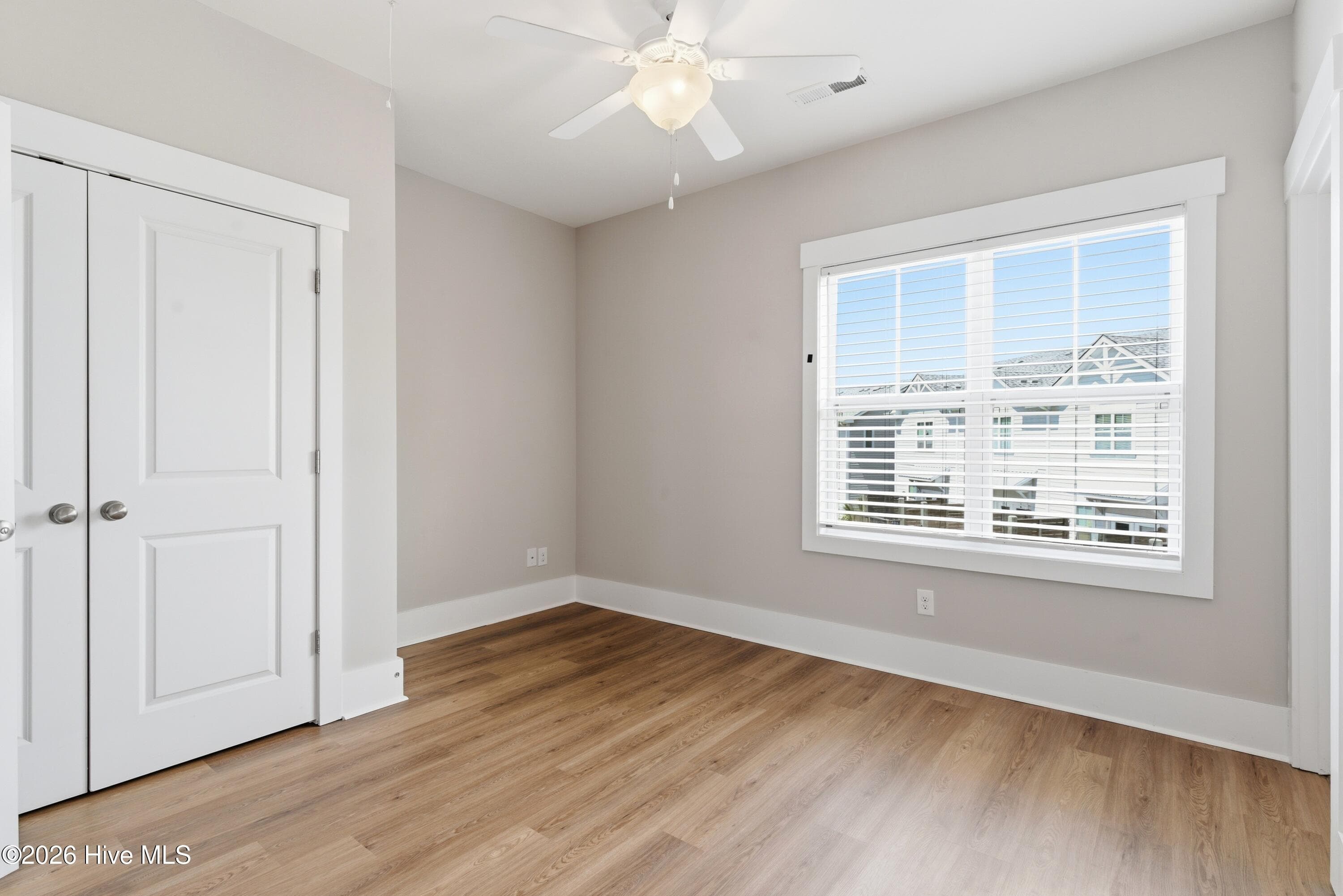 Townhouse at 1810 Bungalow Row, Wilmington, NC 28409, photo 31 of 53