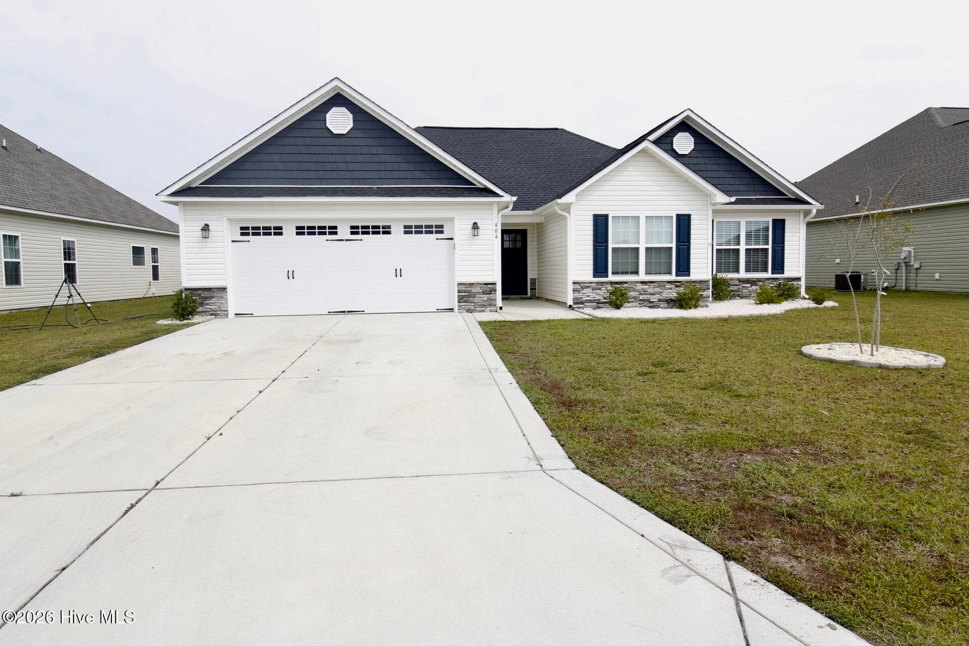 Single Family Residence at 404 Montgomery Drive, Jacksonville, NC 28546, photo 2 of 30