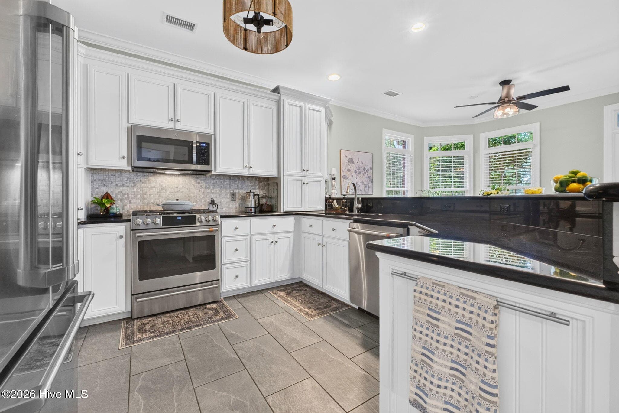 Kitchen - 107 Waterford Place SW, Ocean Isle Beach, NC 28469