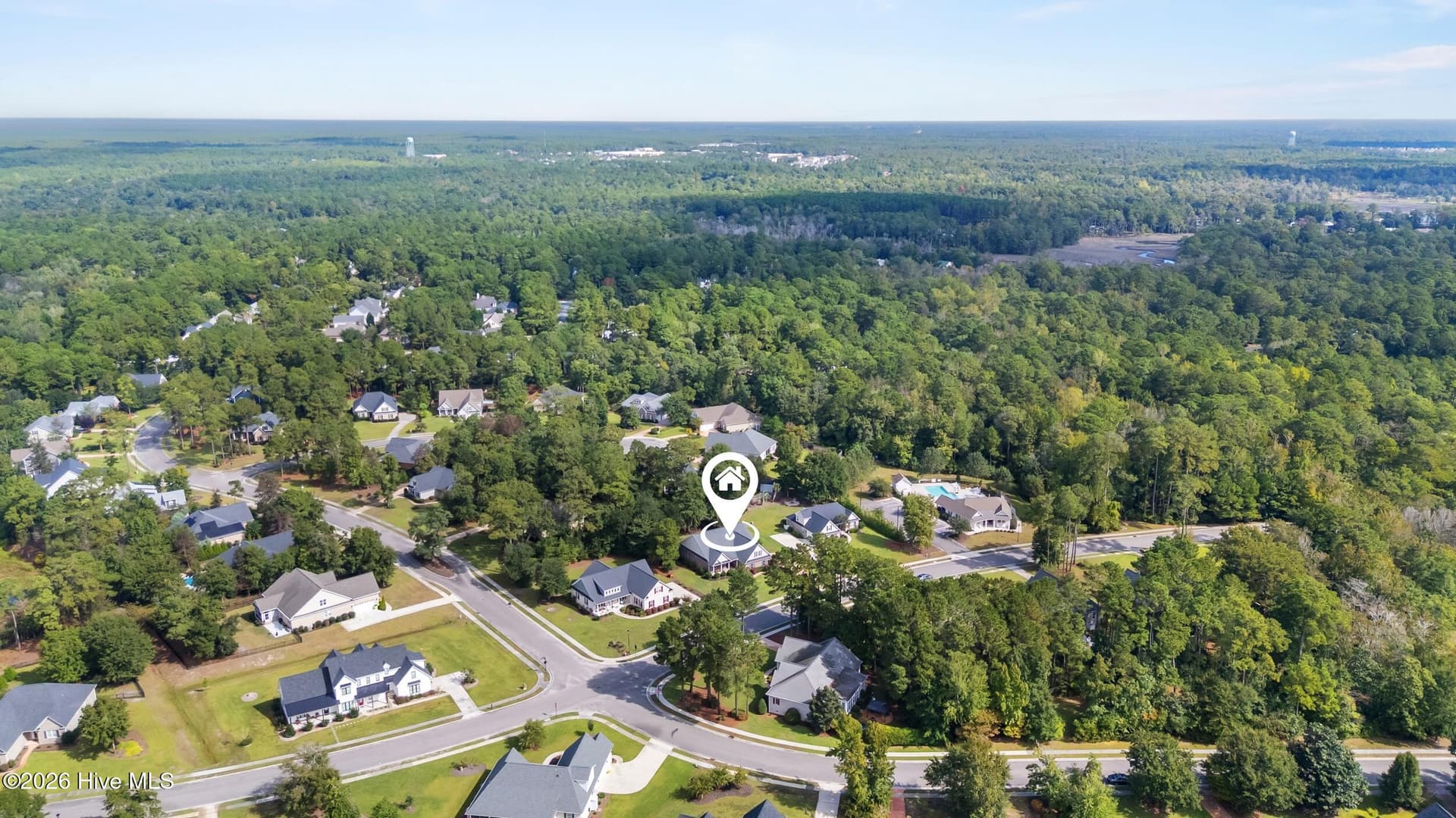Close to clubhouse - 323 Crown Pointe Drive, Hampstead, NC 28443