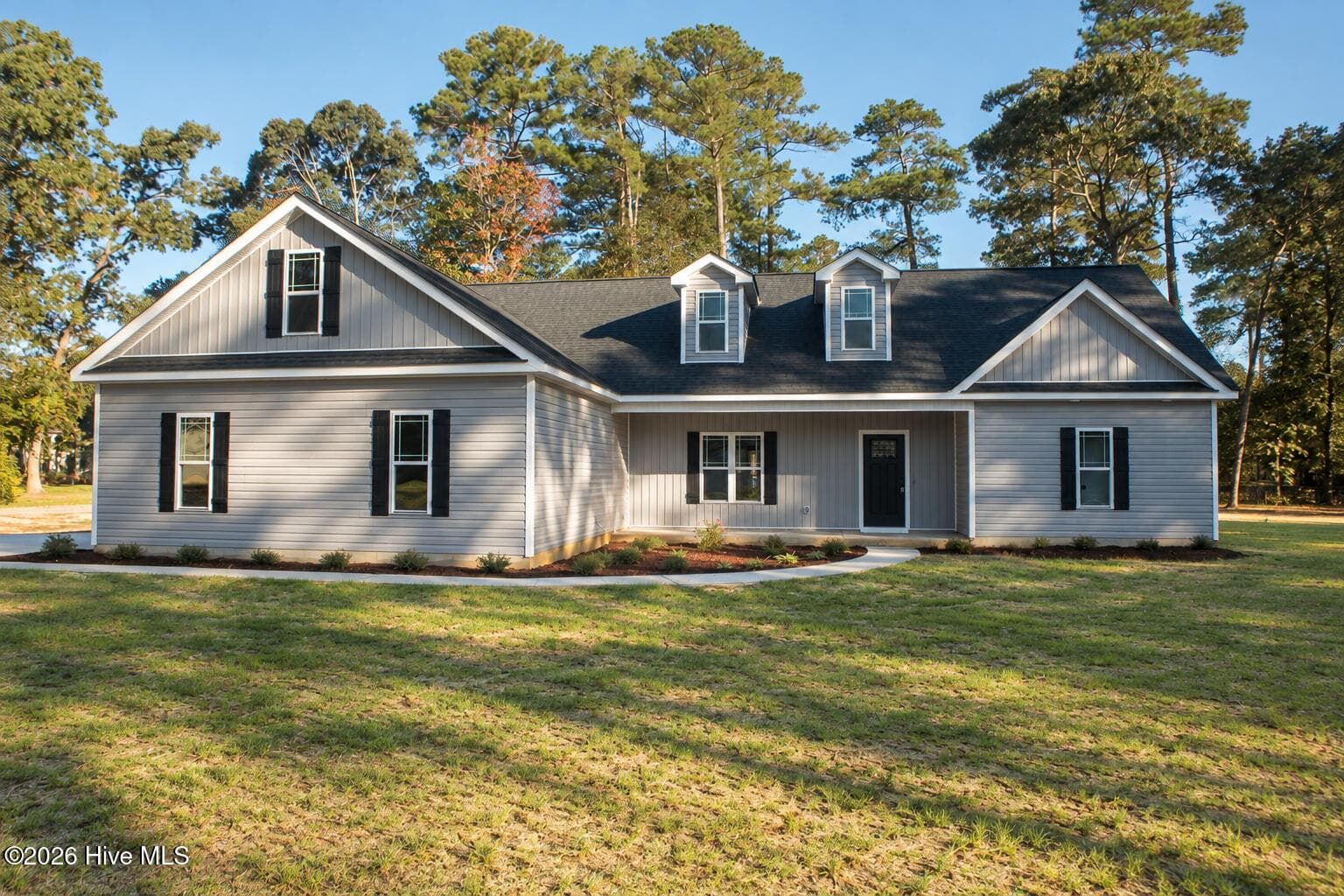 102 North Court, La Grange, NC 28551
