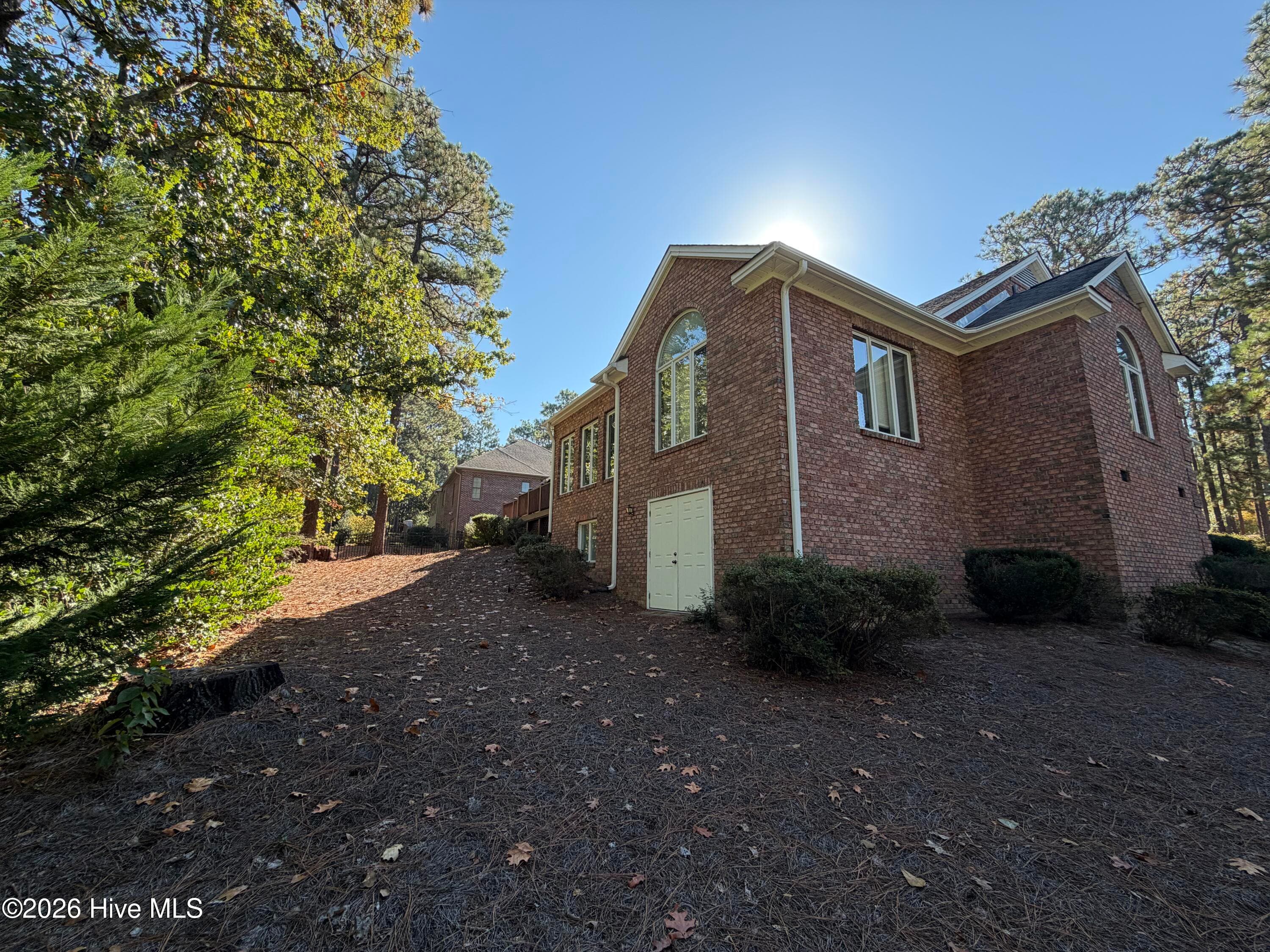 Single Family Residence at 25 Ivy Way, Pinehurst, NC 28374, photo 6 of 53