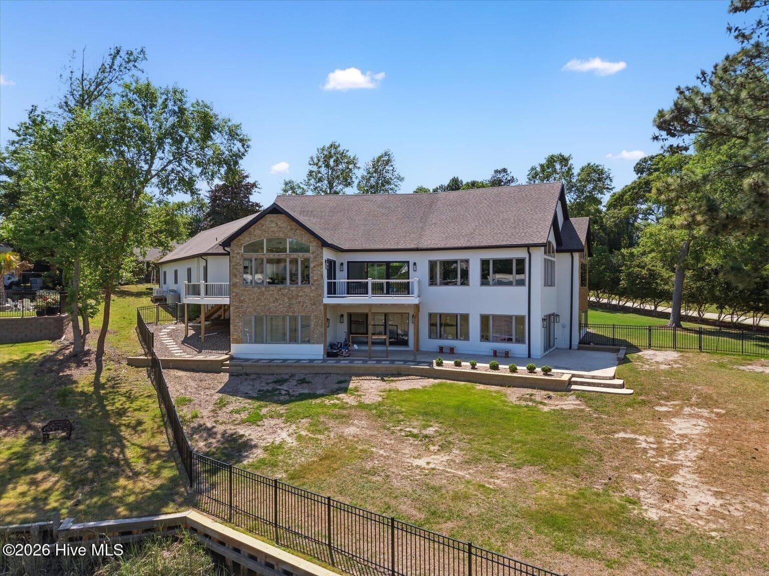 Single Family Residence at 304 Gull Road, Hampstead, NC 28443, photo 47 of 53