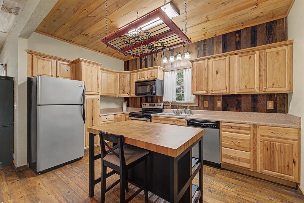 Single Family Residence at 138 Hubbell Lane, Robbinsville, NC 28771, photo 21 of 63
