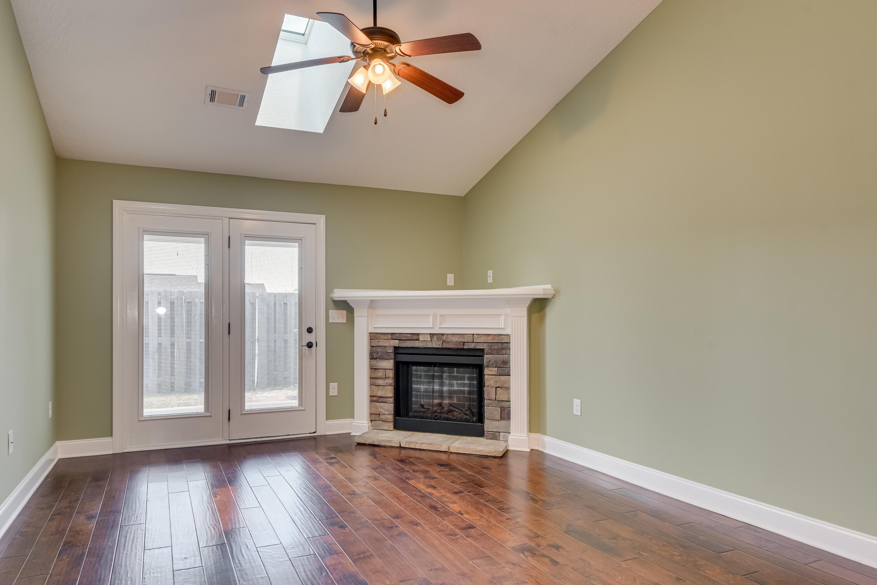 Townhouse at 293 Harvester Drive, North Augusta, SC 29860, photo 15 of 95