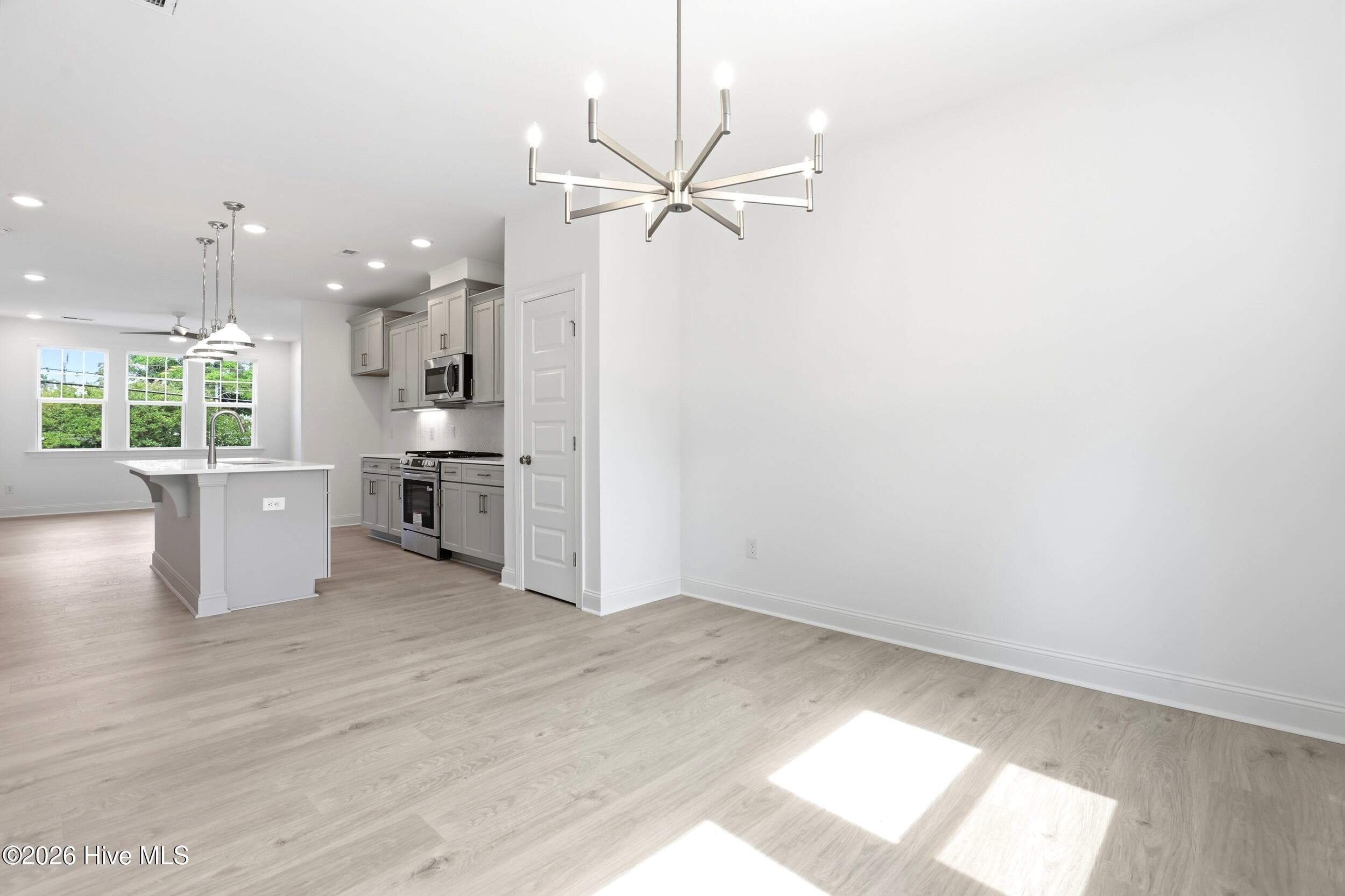 Townhouse at 516 Mcrae Street 103, Wilmington, NC 28401, photo 16 of 43