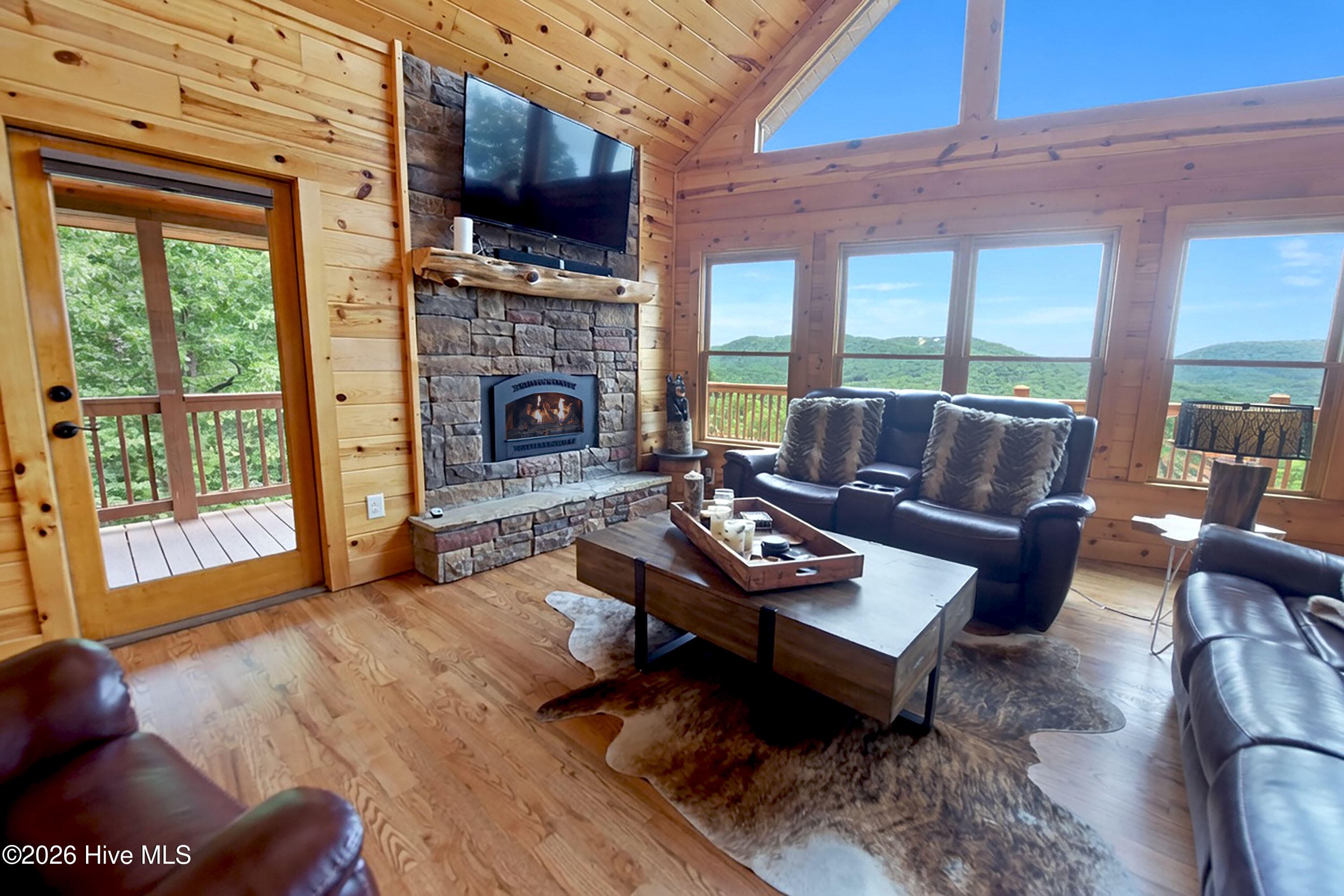Single Family Residence at 33 Stanley Ridge Drive, Morganton, GA 30560, photo 5 of 8