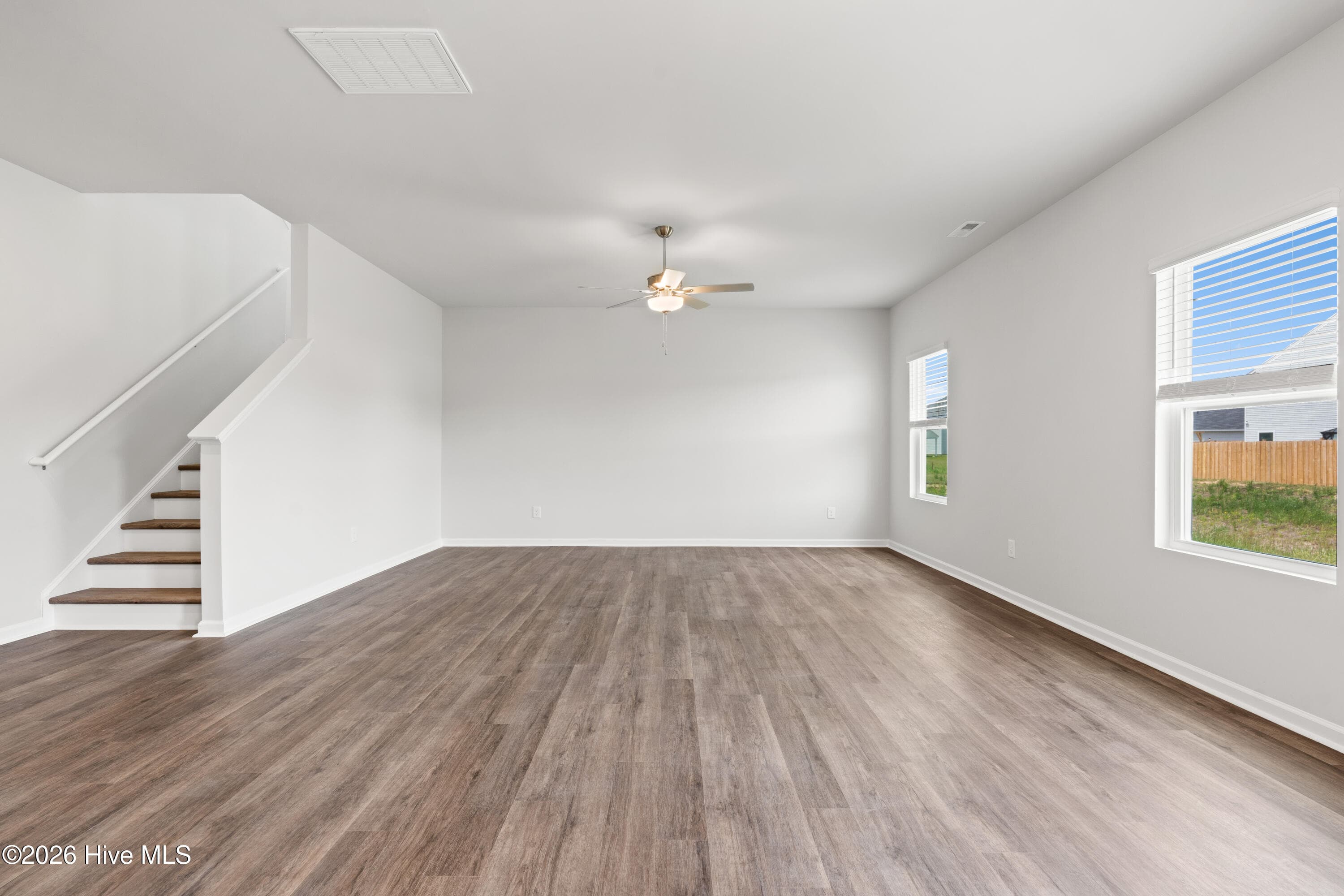 Single Family Residence at 141 N Squires Run Lane, Richlands, NC 28574, photo 12 of 105