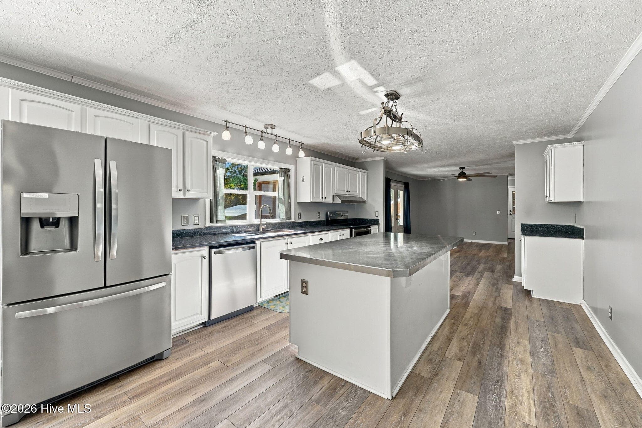 Single Family Residence at 21708 Old Maxton Road, Maxton, NC 28364, photo 6 of 50