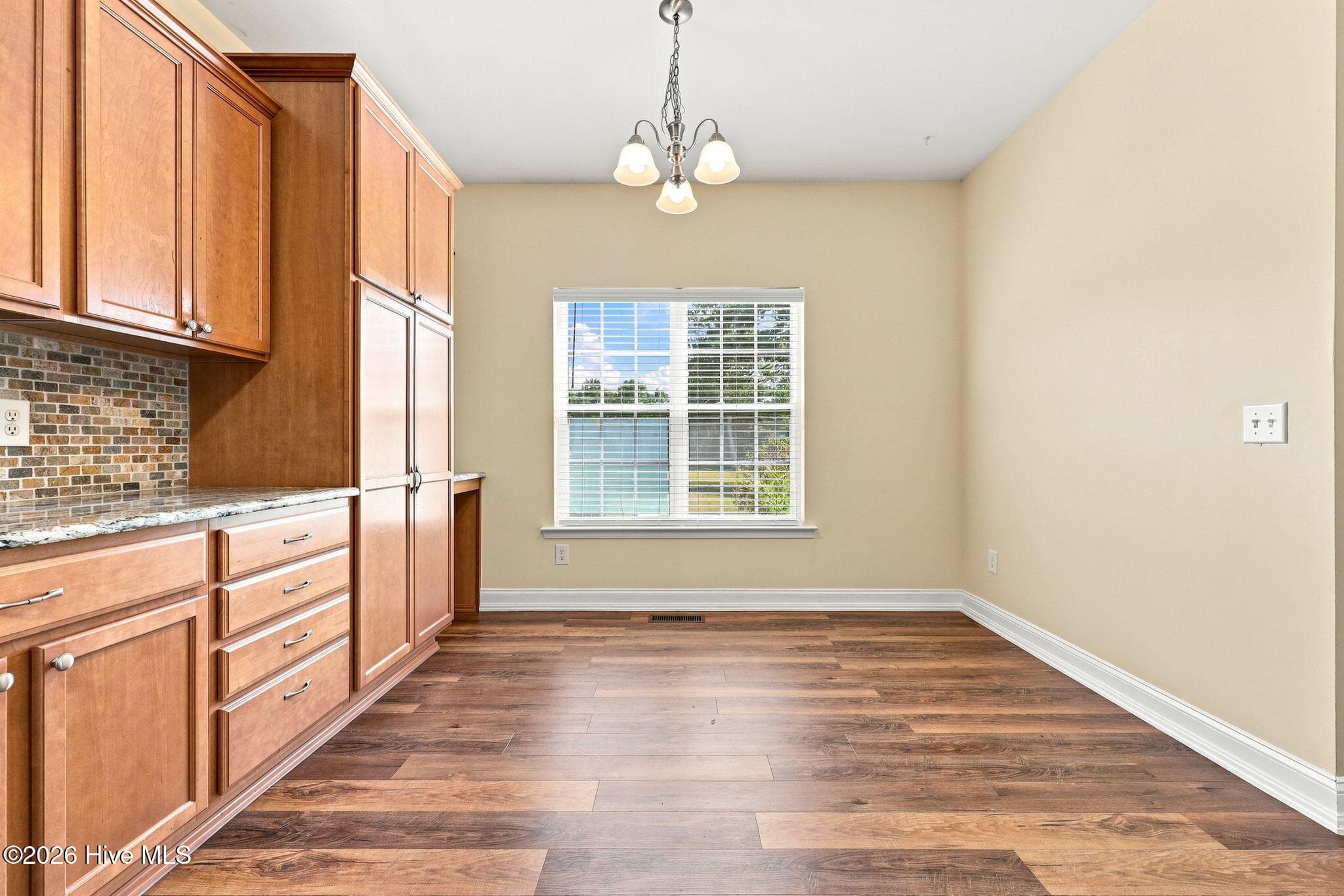 Kitchen Breakfast Nook - 1284 L Cooper Road, Cameron, NC 28326