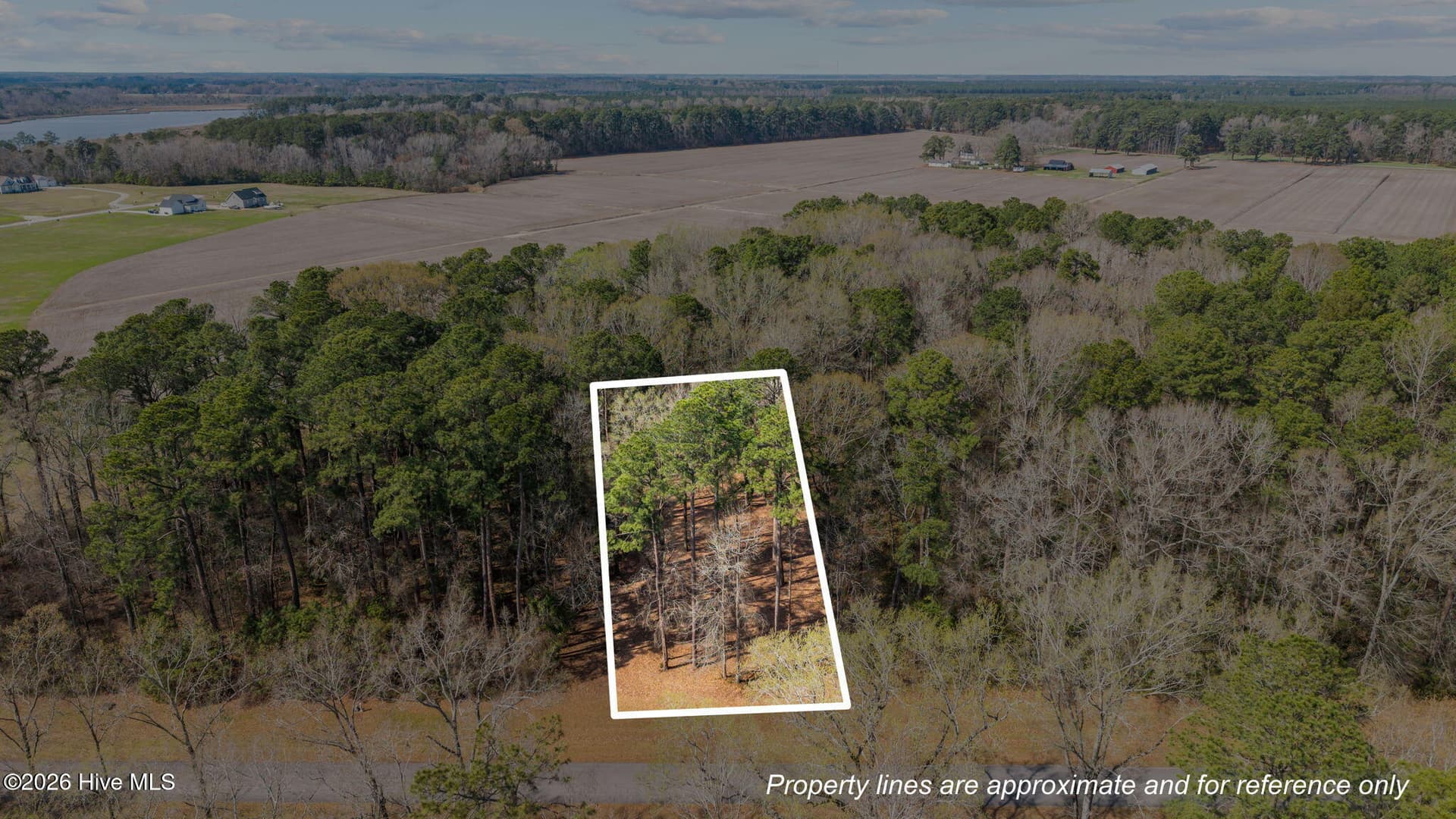16 Winfield Lane, Pinetown, NC 27865