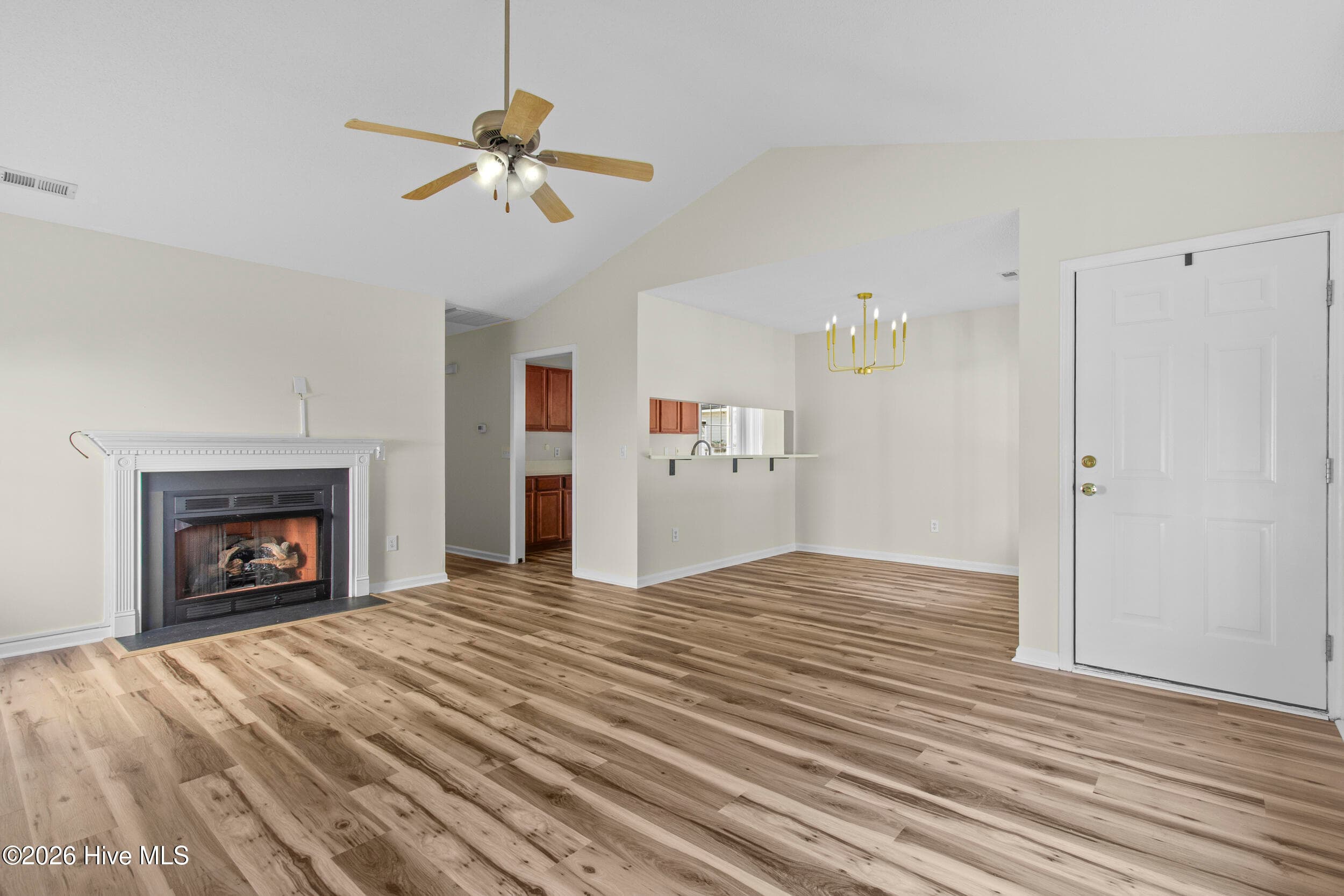 Single Family Residence at 4745 Corena Drive, New Bern, NC 28562, photo 10 of 25