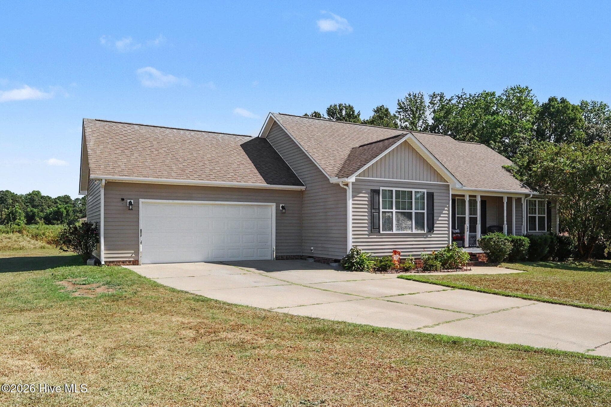 Single Family Residence at 25 Lawrence Court, Smithfield, NC 27577, photo 5 of 35