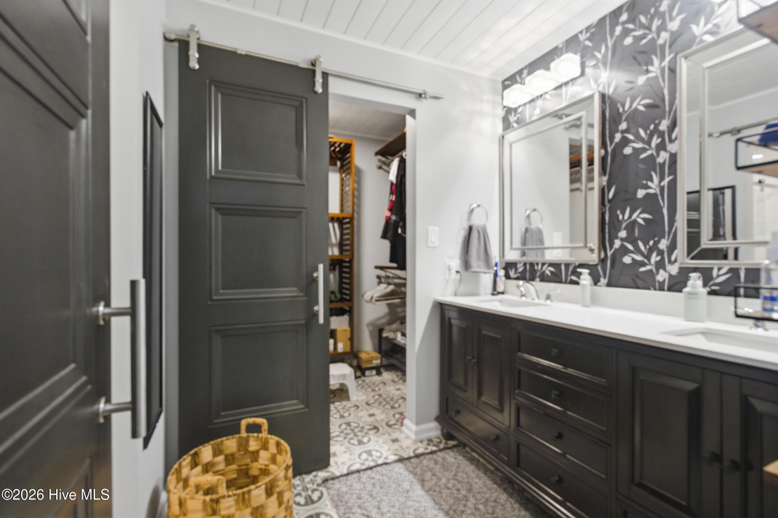 Owners Bathroom - 701 Plantation Drive, New Bern, NC 28562