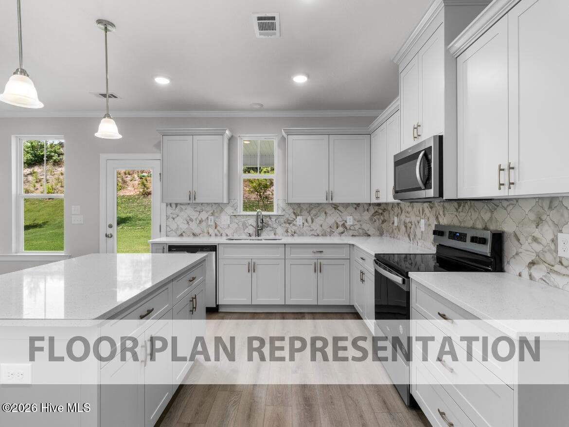 Single Family Residence at 569 Hampton Drive Wd99, North Augusta, SC 29860, photo 4 of 22