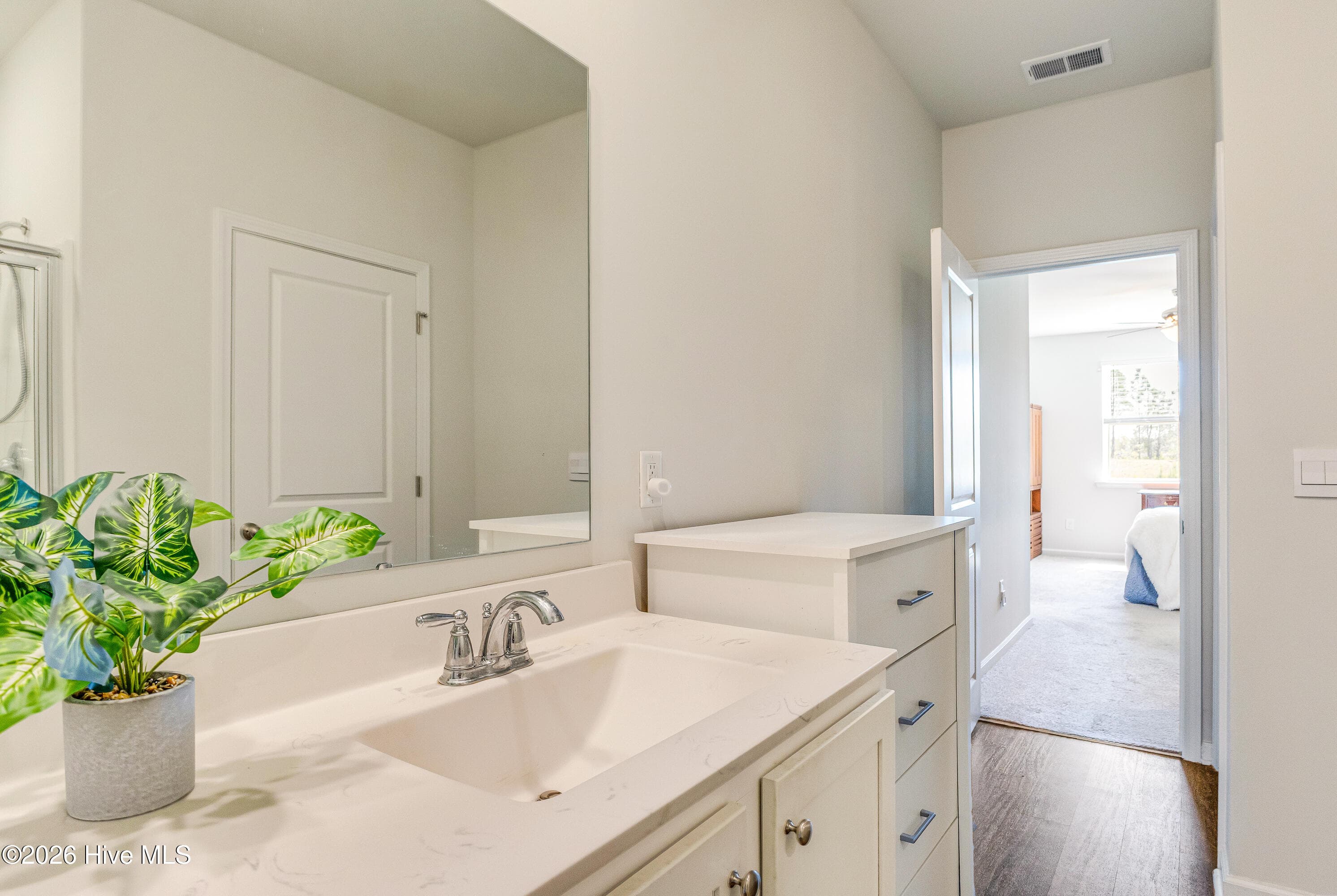 Single Family Residence at 1038 Burled Oak Ridge Loop SE, Bolivia, NC 28422, photo 18 of 91