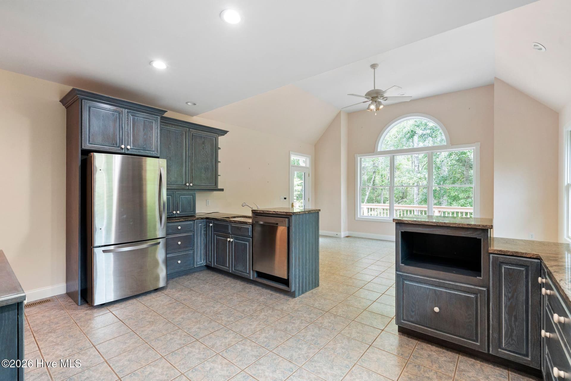 Single Family Residence at 86 Plantation Passage Drive SE, Bolivia, NC 28422, photo 14 of 113