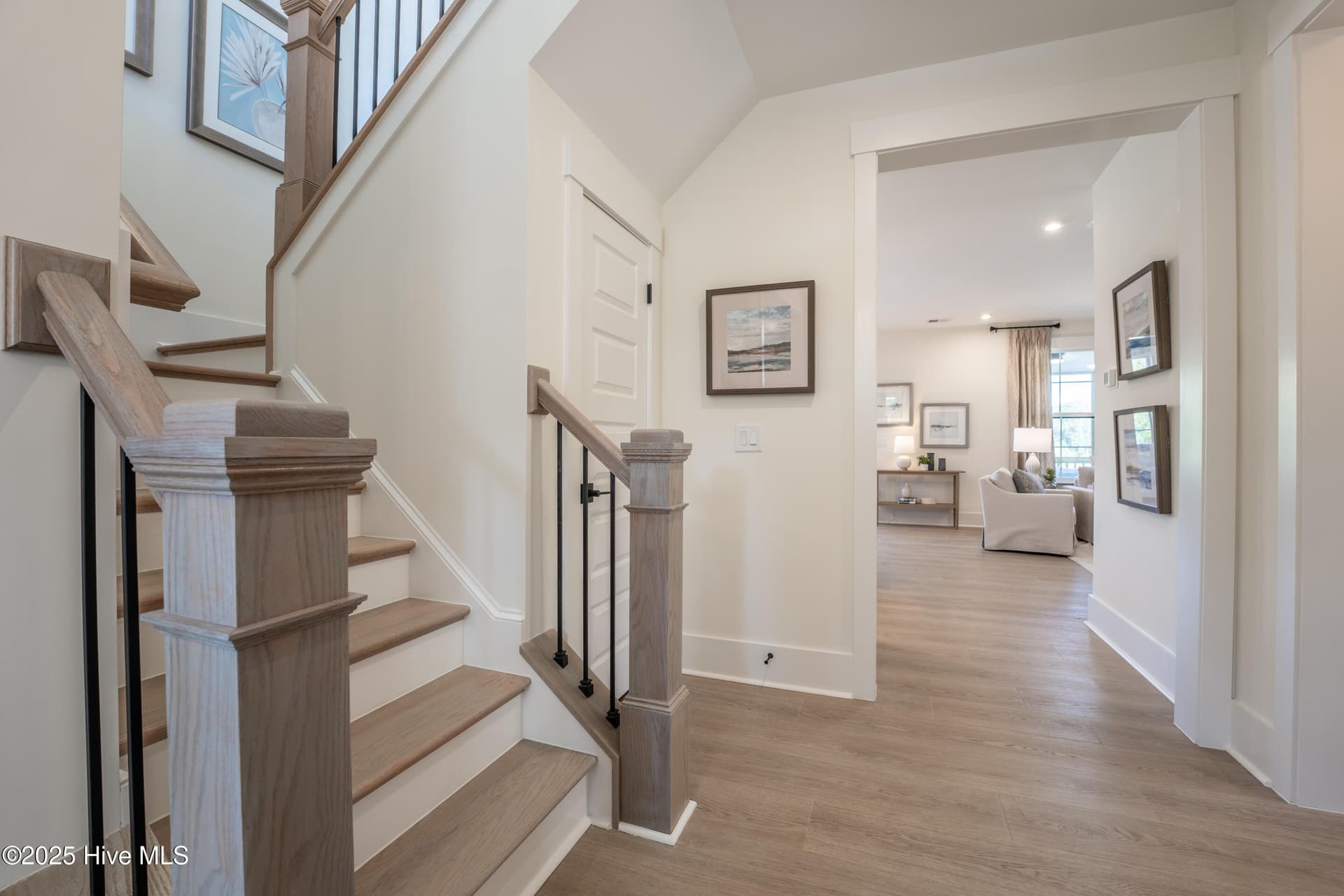 Single Family Residence at 1060 Fawn Valley Way, Wilmington, NC 28409, photo 5 of 40