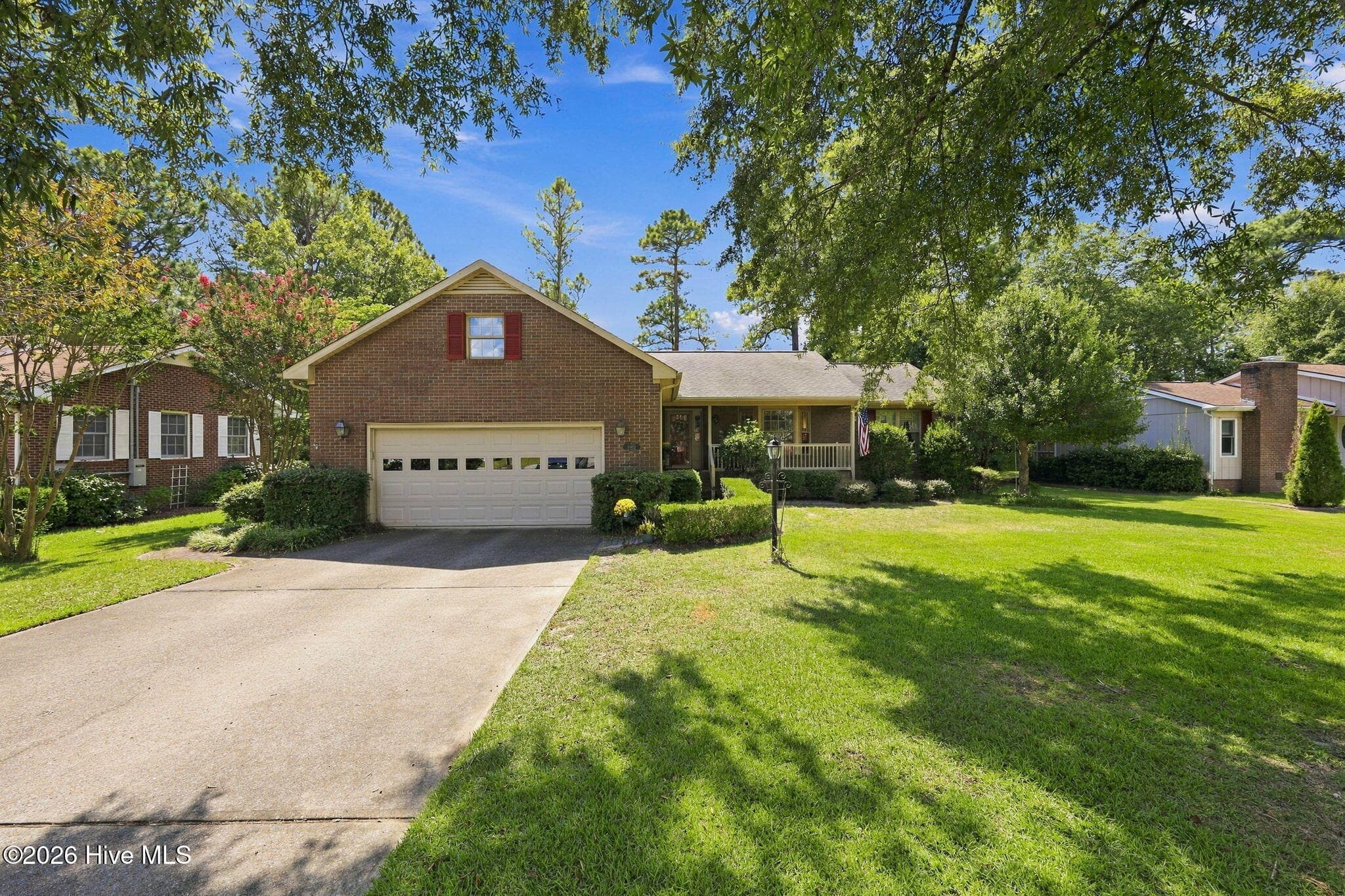 Single Family Residence at 5914 Santo Domingo Court, New Bern, NC 28560, photo 2 of 81
