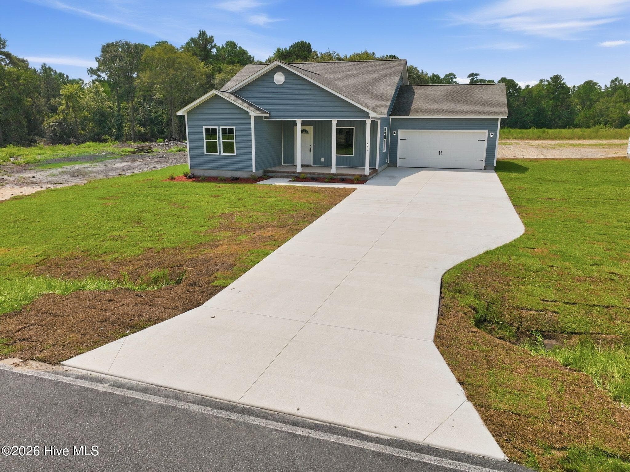 Single Family Residence at 589 Batchelor Road, Richlands, NC 28574, photo 2 of 54
