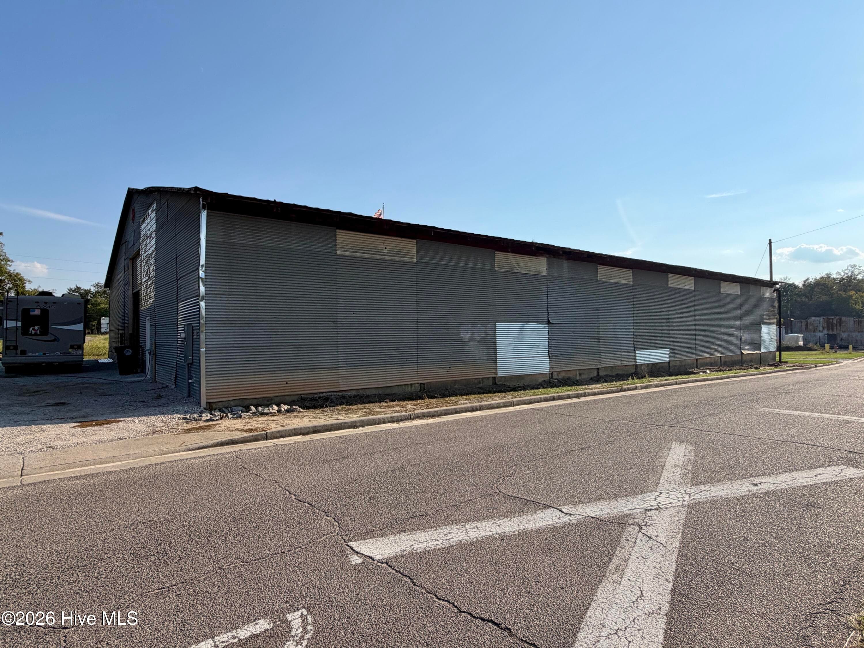 Warehouse at 408 E 8th Street, Waynesboro, GA 30830, photo 15 of 21