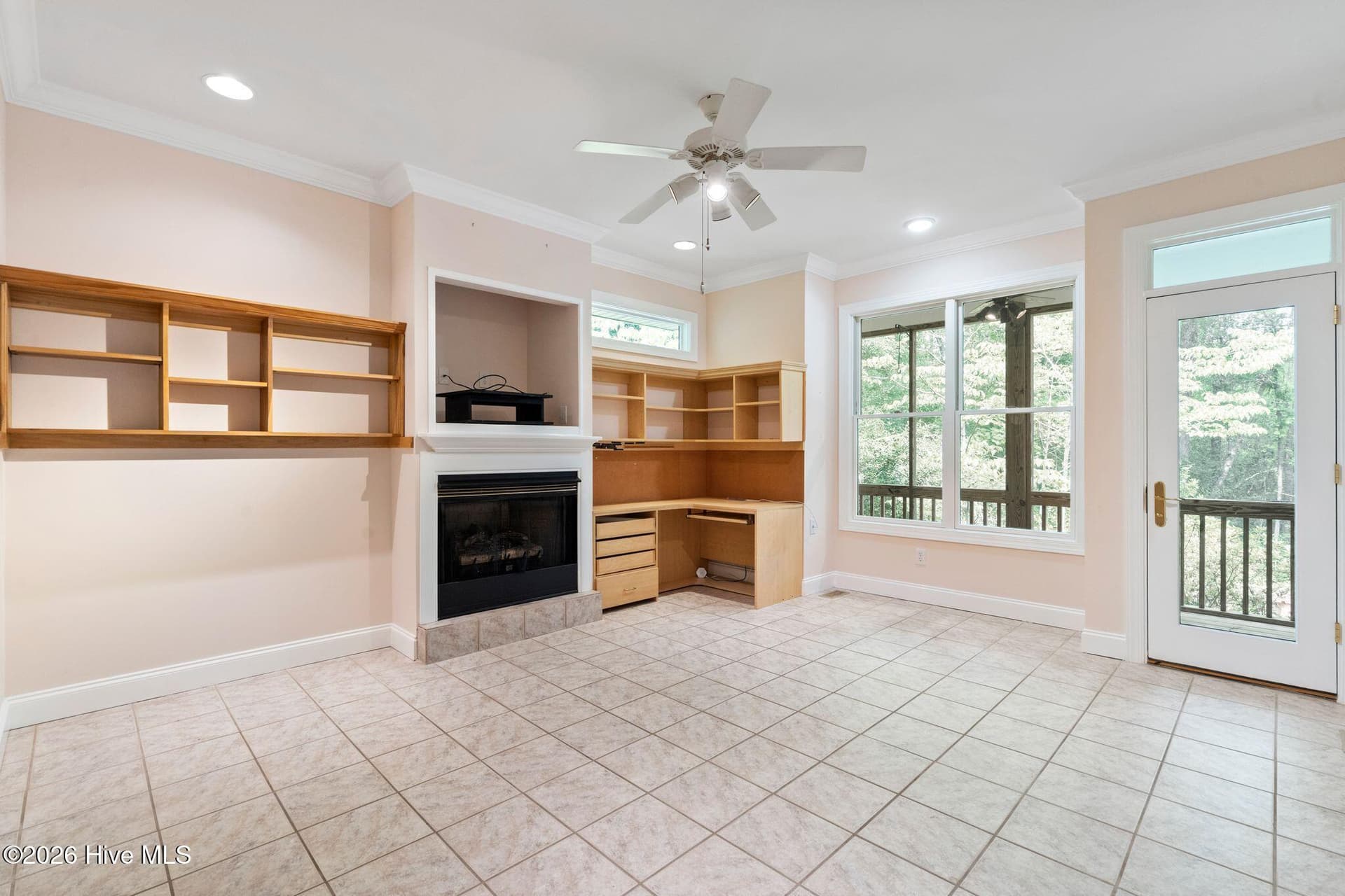 Single Family Residence at 86 Plantation Passage Drive SE, Bolivia, NC 28422, photo 9 of 113