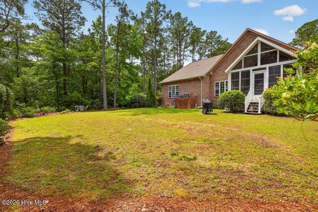 Single Family Residence at 5801 Barbary Coast Drive, New Bern, NC 28560, photo 22 of 33