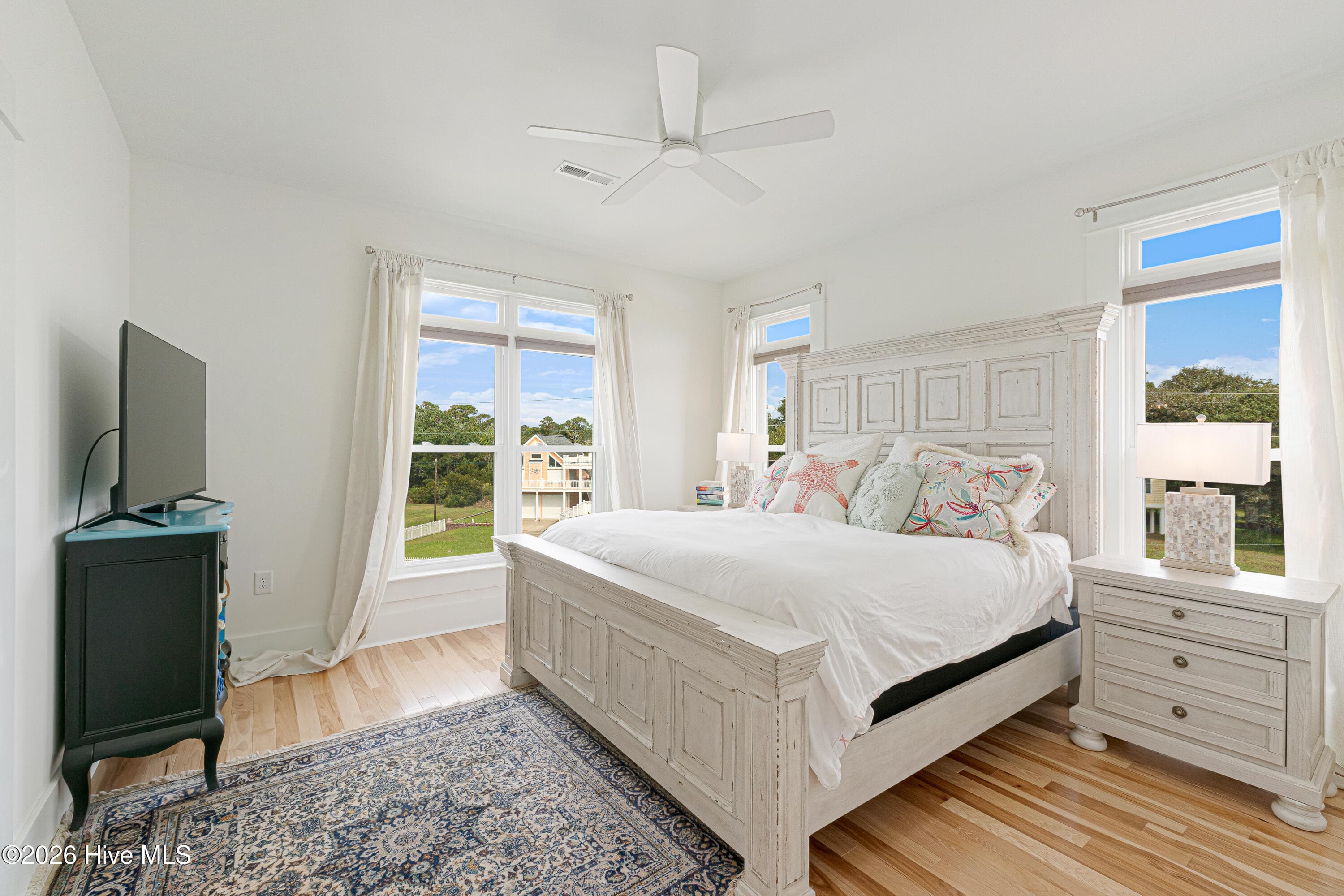 Single Family Residence at 2616 Lennoxville Road, Beaufort, NC 28516, photo 21 of 92