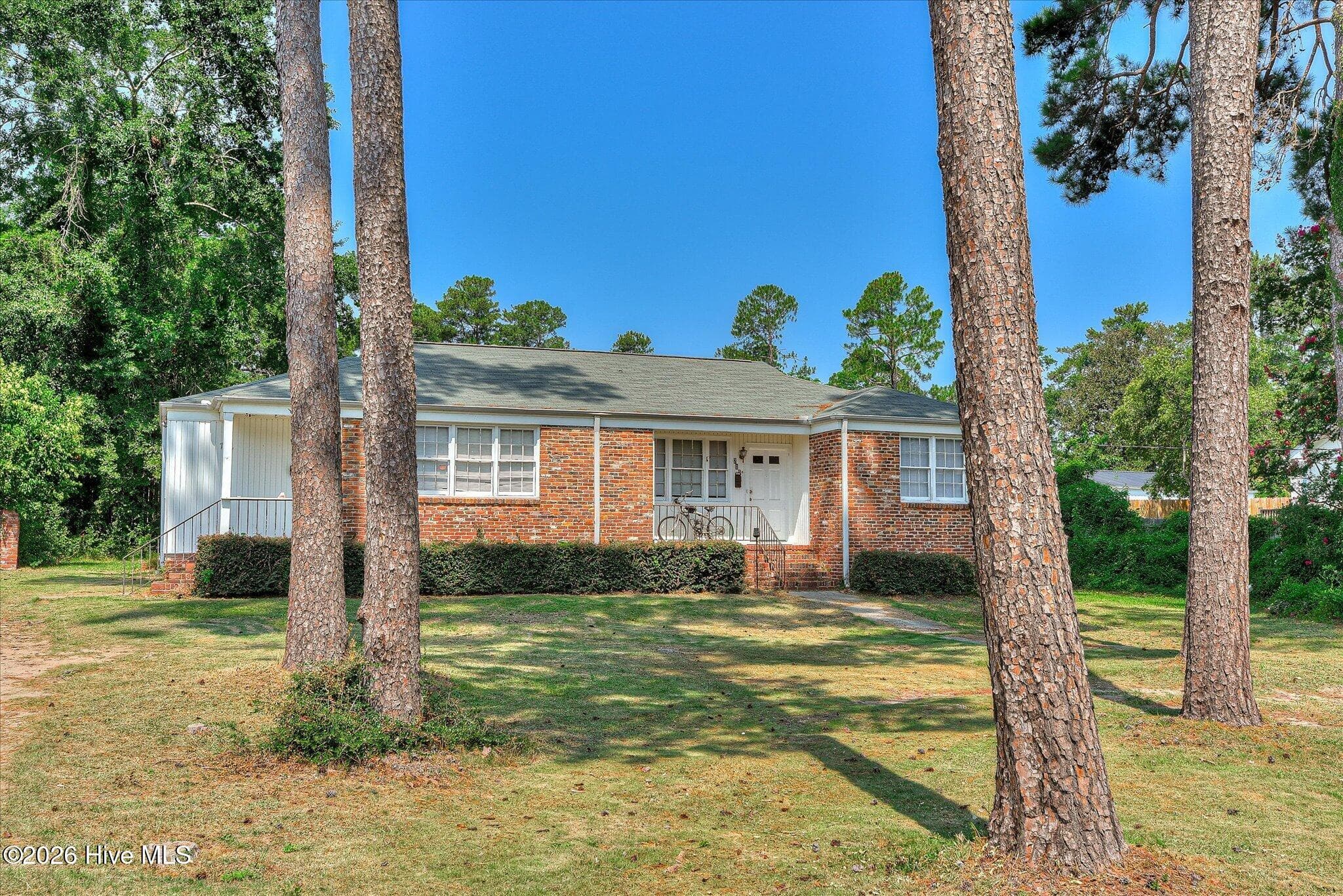 Duplex at 715 Bransford Road, Augusta, GA 30909, photo 5 of 27
