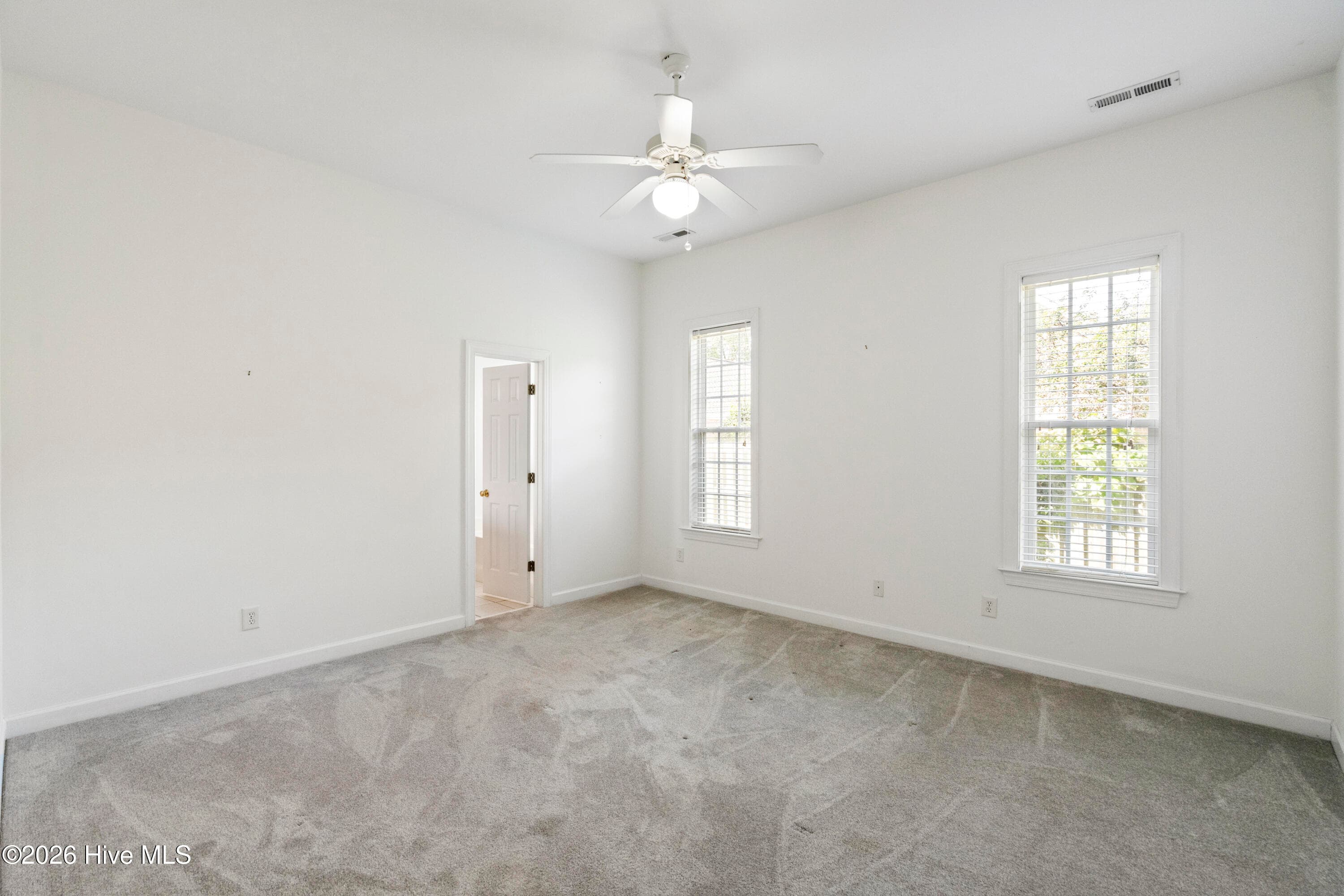 Single Family Residence at 4902 Dewars Circle, Wilmington, NC 28409, photo 23 of 52