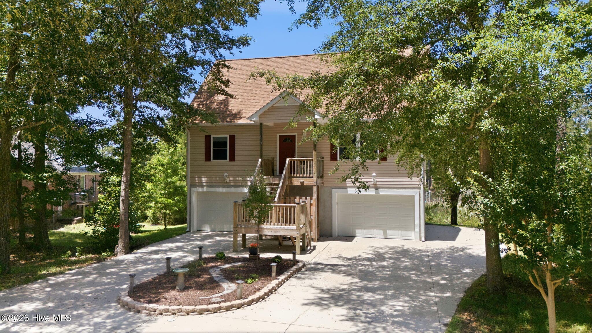 Single Family Residence at 913 Hearthside Court, New Bern, NC 28560, photo 48 of 49