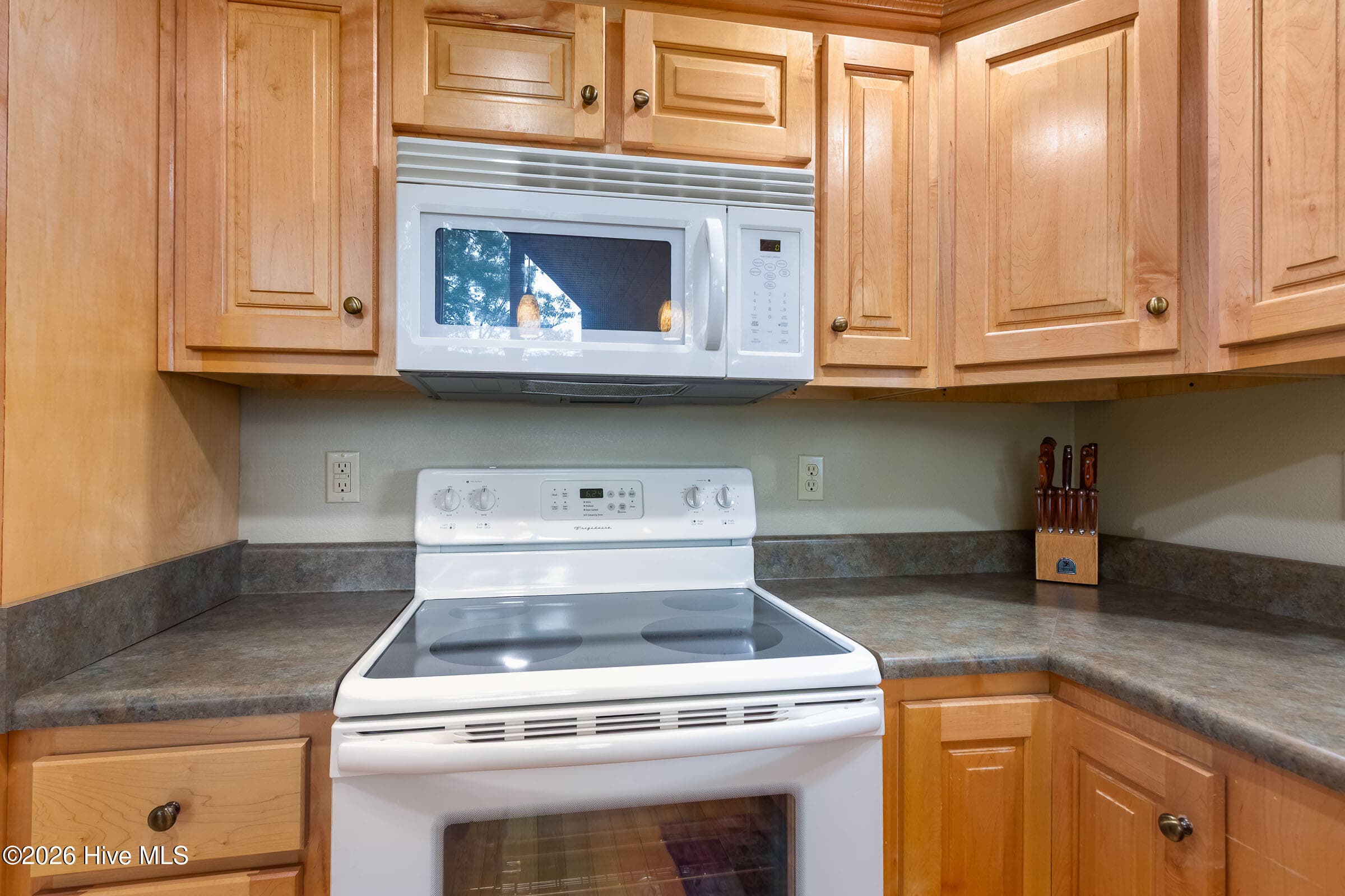 Single Family Residence at 68 Big Rock Trail, Murphy, NC 28906, photo 23 of 89