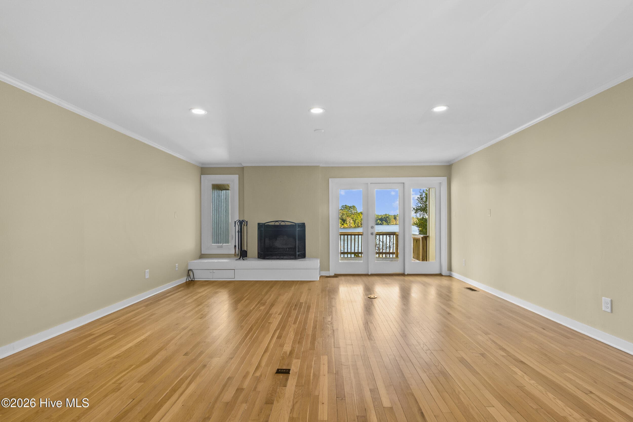 Living Room - 5 Batts Hill Road, New Bern, NC 28562