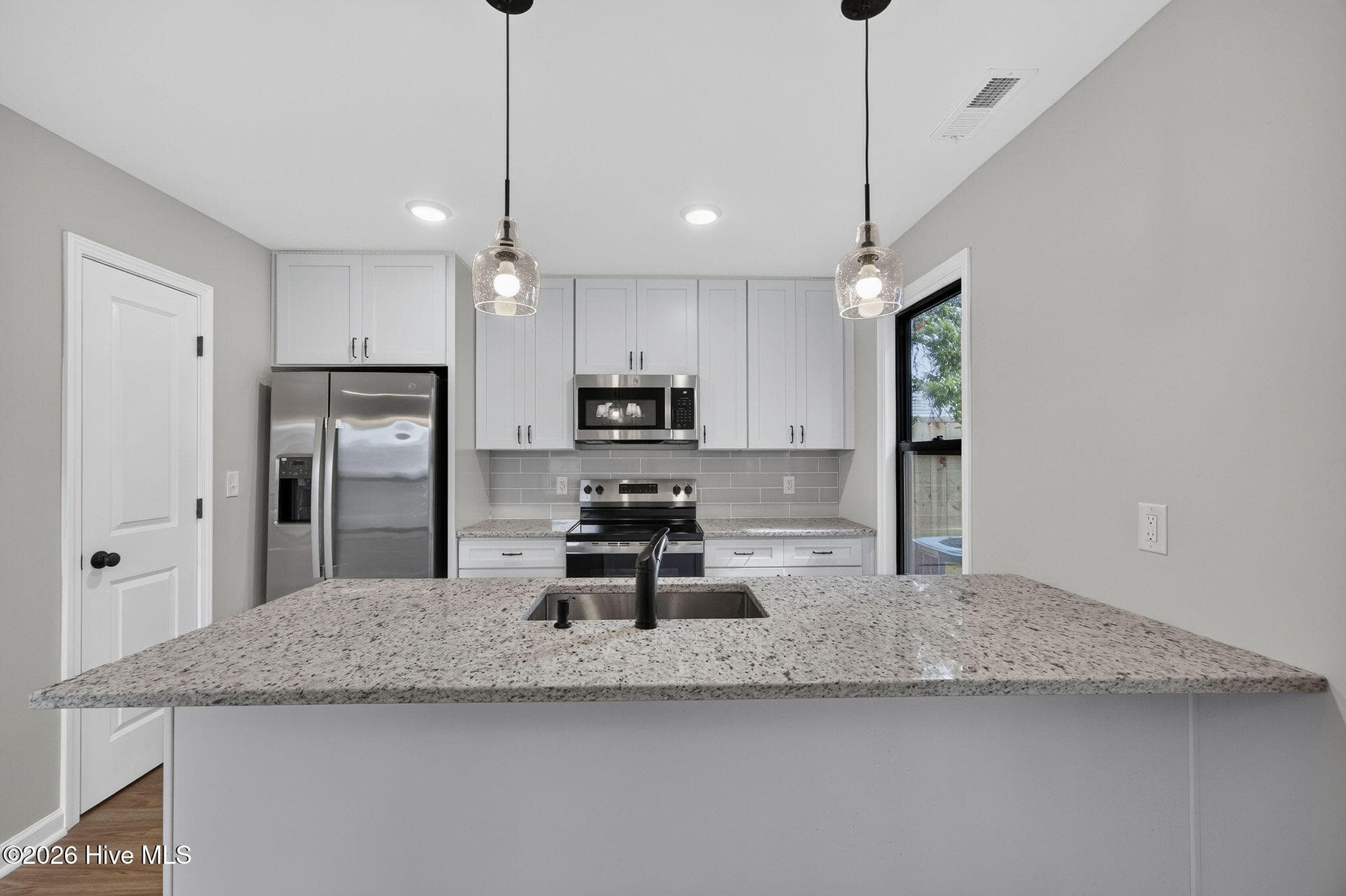 Single Family Residence at 1114 Orange Street, Wilmington, NC 28401, photo 12 of 31