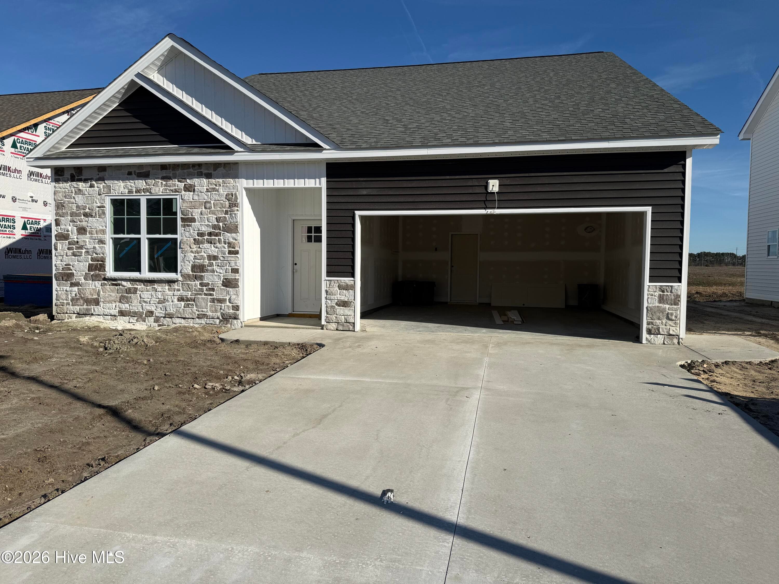 Single Family Residence at 1025 Seven Iron Drive, Ayden, NC 28513, photo 10 of 34