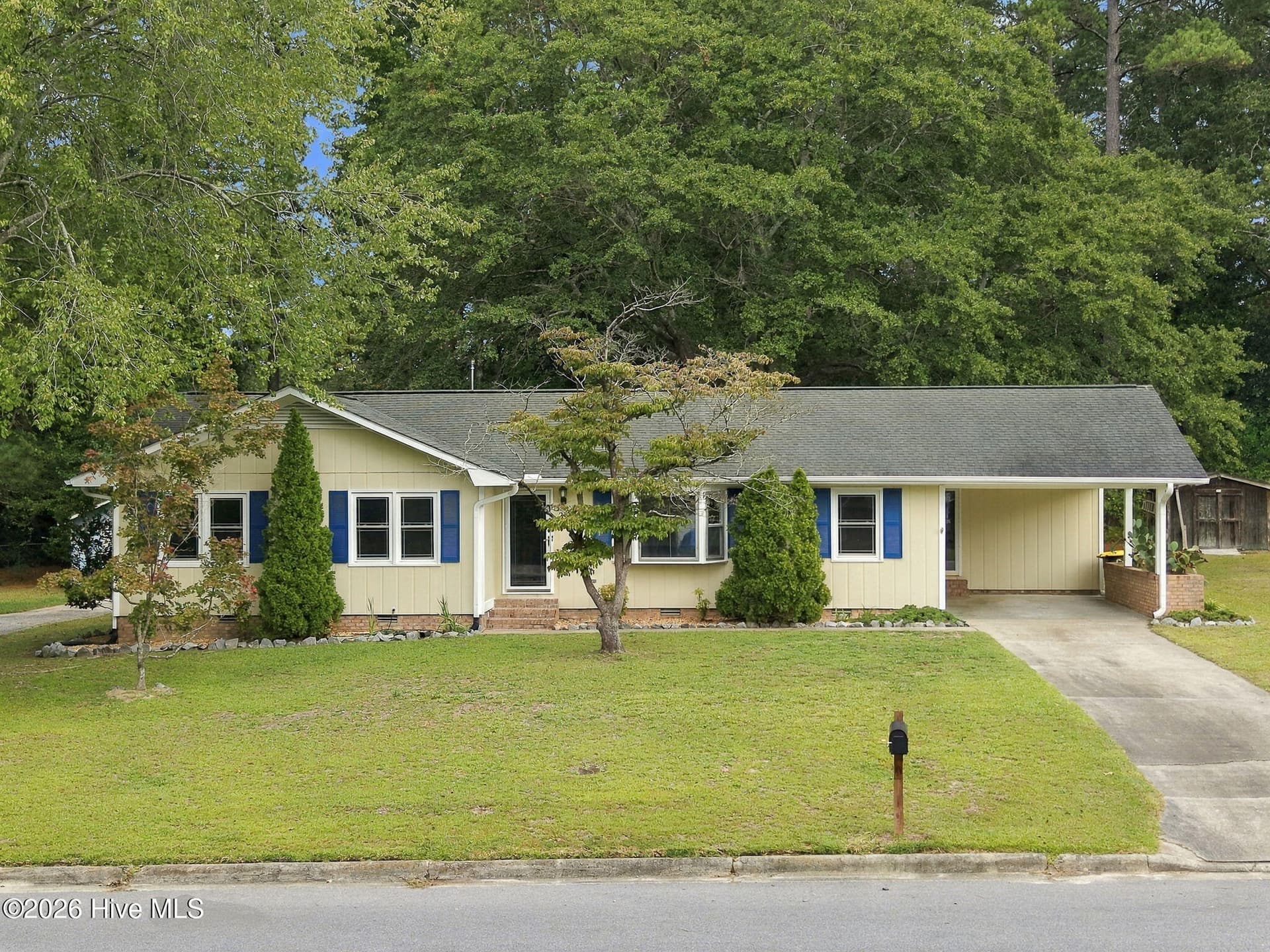 218 Avalon Lane, Greenville, NC 27858
