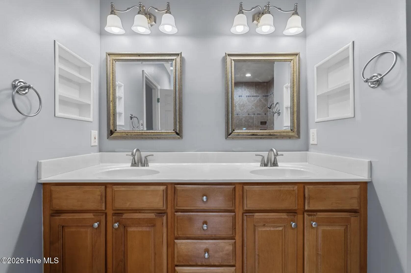 Master Bathroom - 1316 Devonshire Trail, Aberdeen, NC 28315