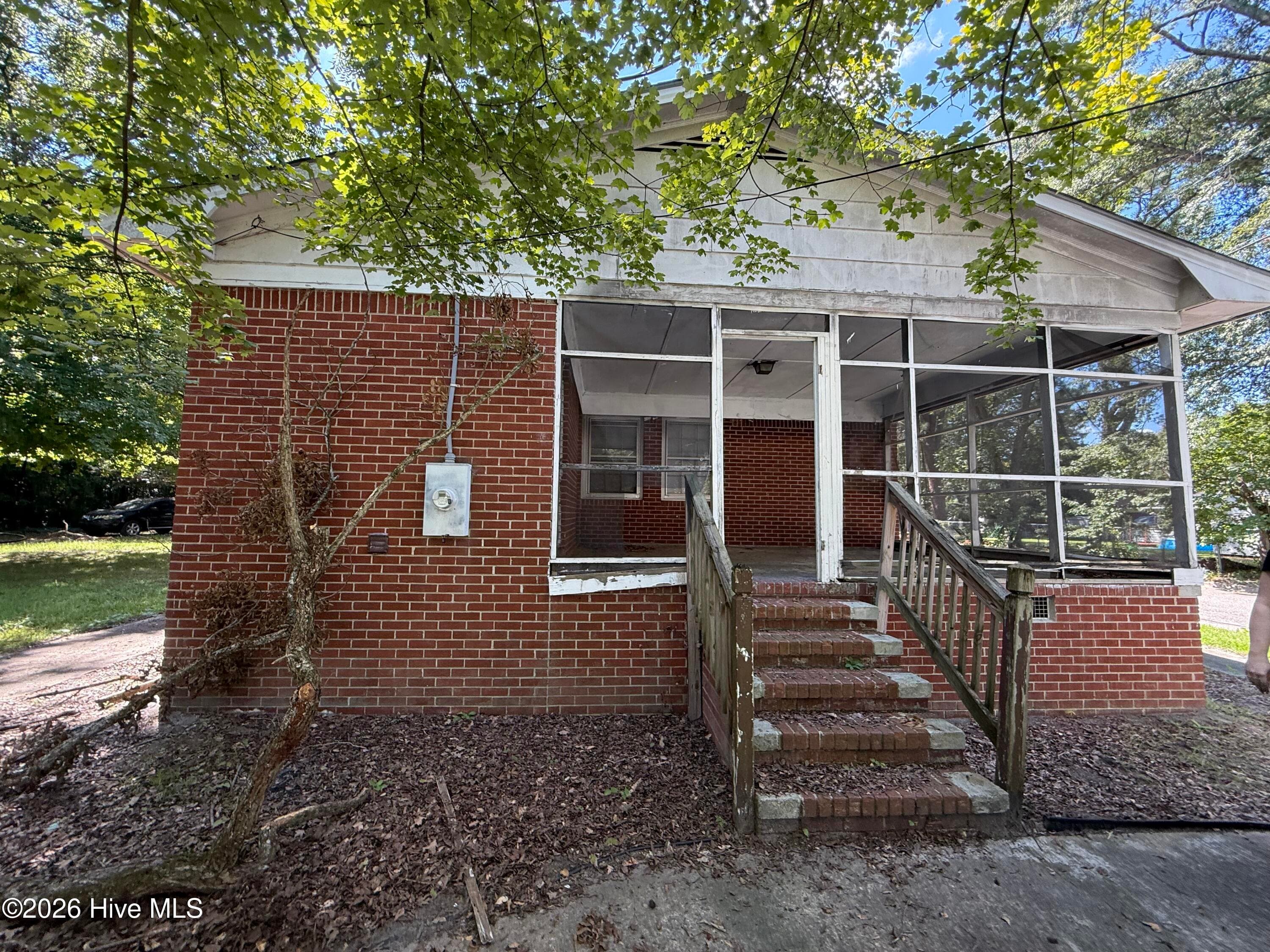 Single Family Residence at 105 New Street, Williamston, NC 27892, photo 16 of 22