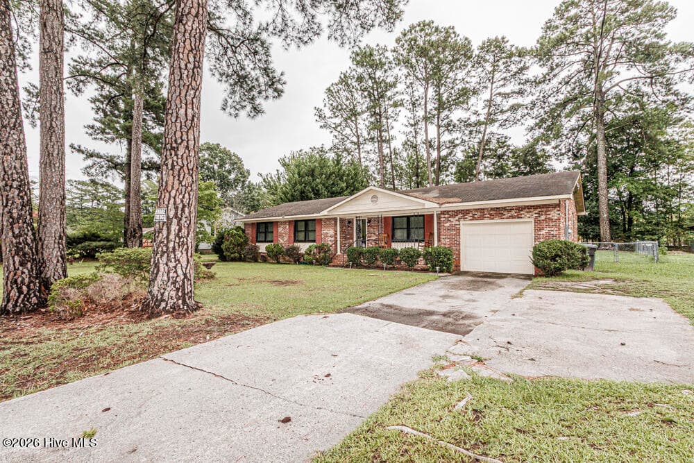 Single Family Residence at 303 Hasting Street, Tarboro, NC 27886, photo 4 of 39