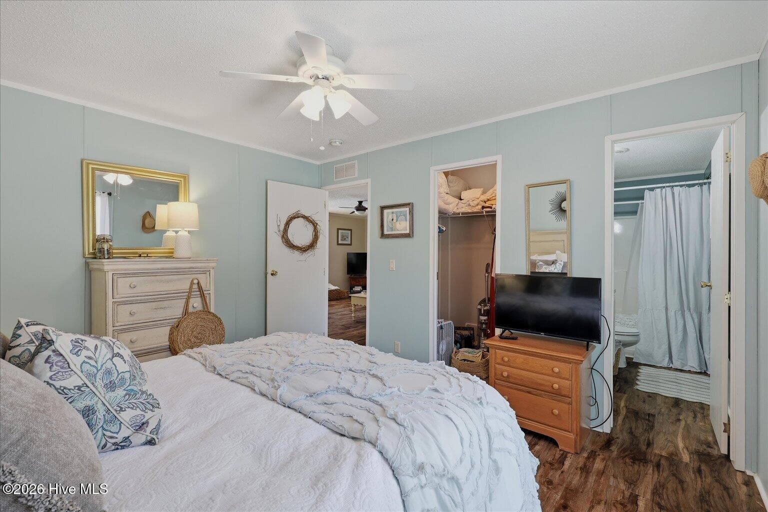 Manufactured Home at 703 Dogwood Drive, Sunset Beach, NC 28468, photo 13 of 31